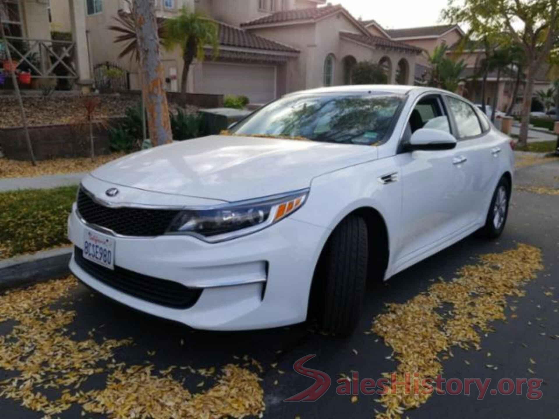 5XXGT4L32JG218024 2018 KIA OPTIMA