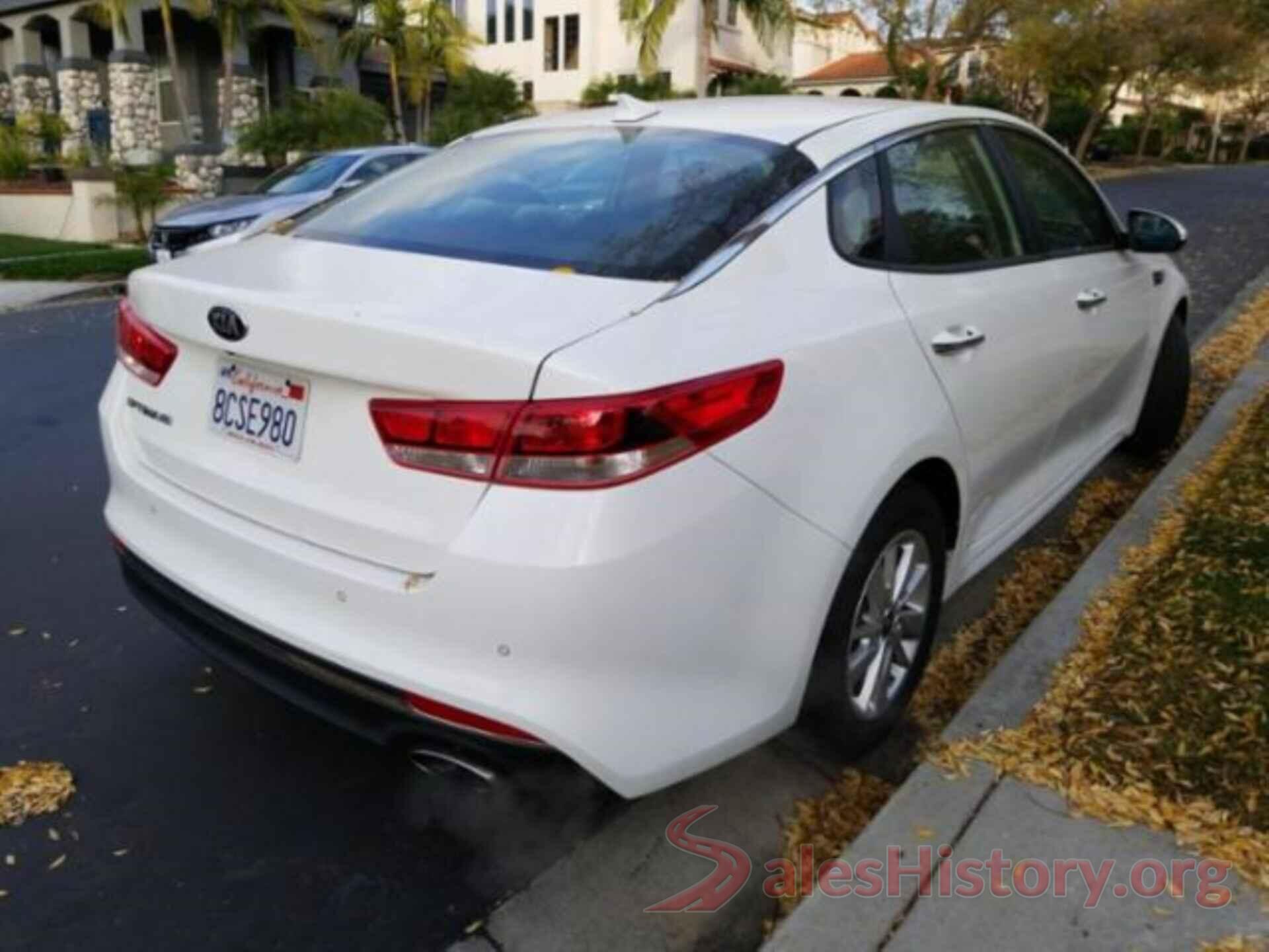 5XXGT4L32JG218024 2018 KIA OPTIMA