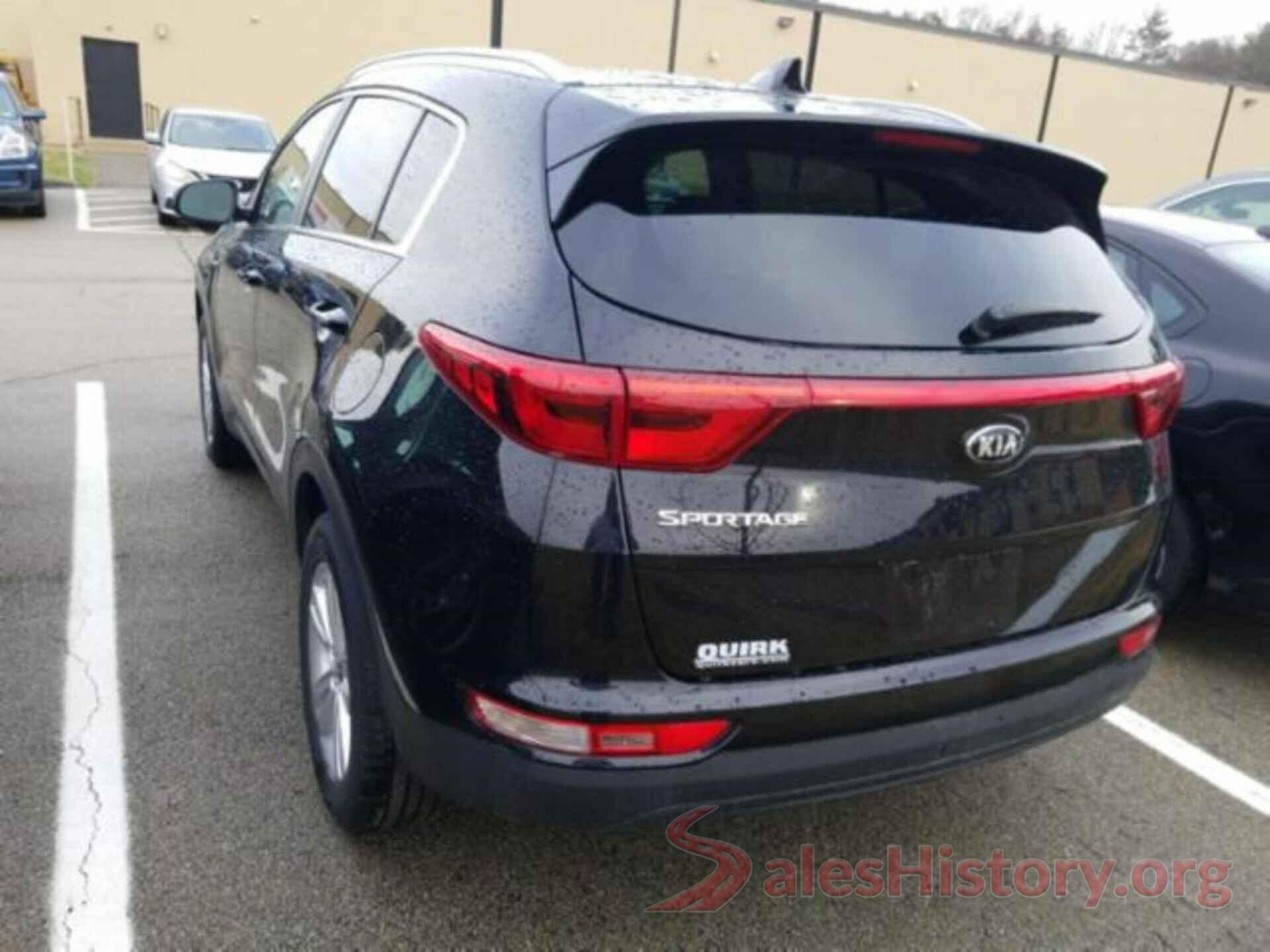 KNDPMCAC8J7417260 2018 KIA SPORTAGE