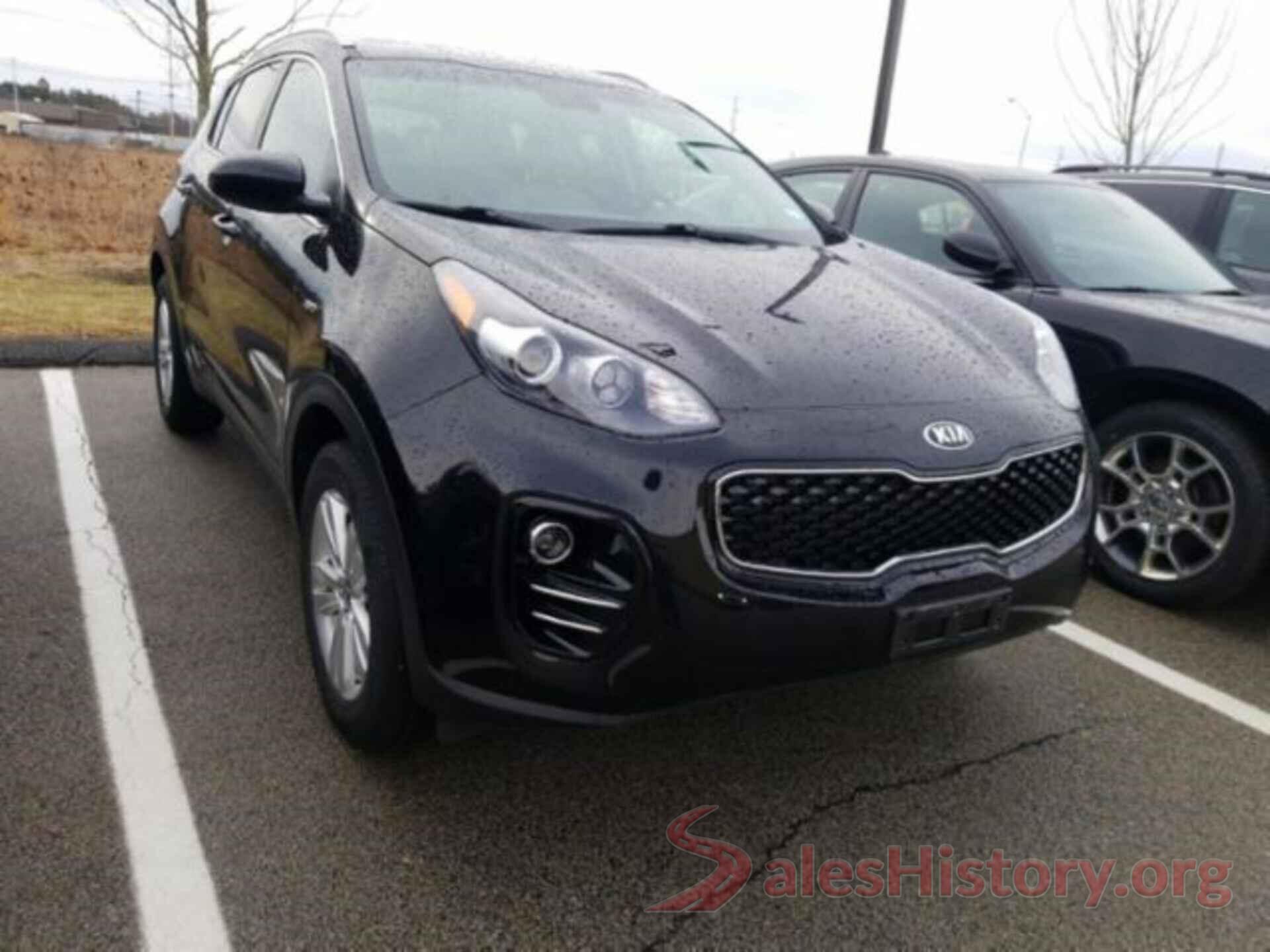 KNDPMCAC8J7417260 2018 KIA SPORTAGE