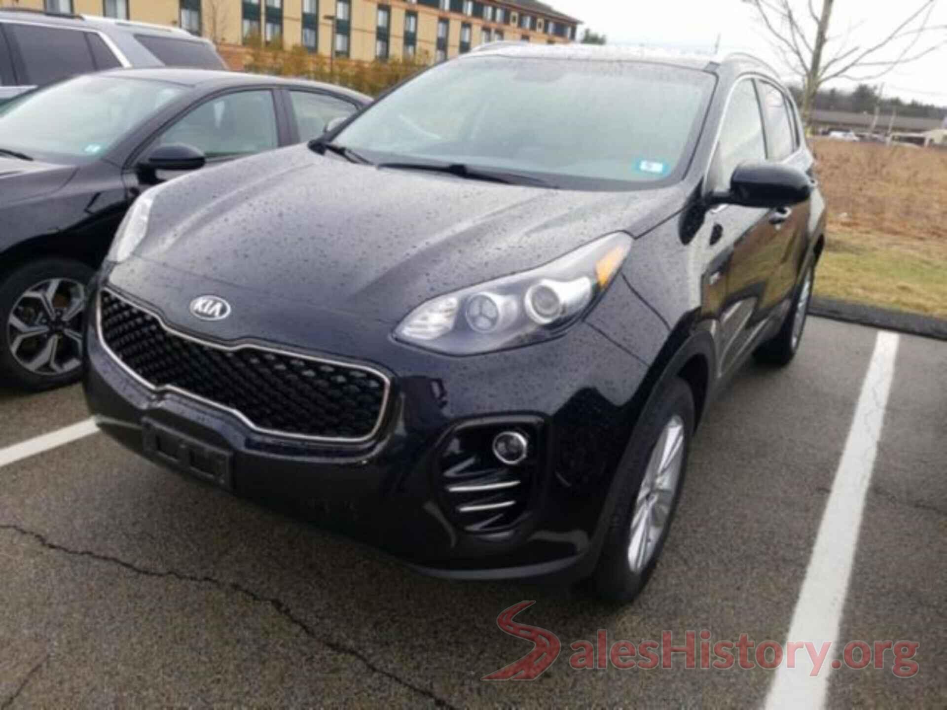 KNDPMCAC8J7417260 2018 KIA SPORTAGE