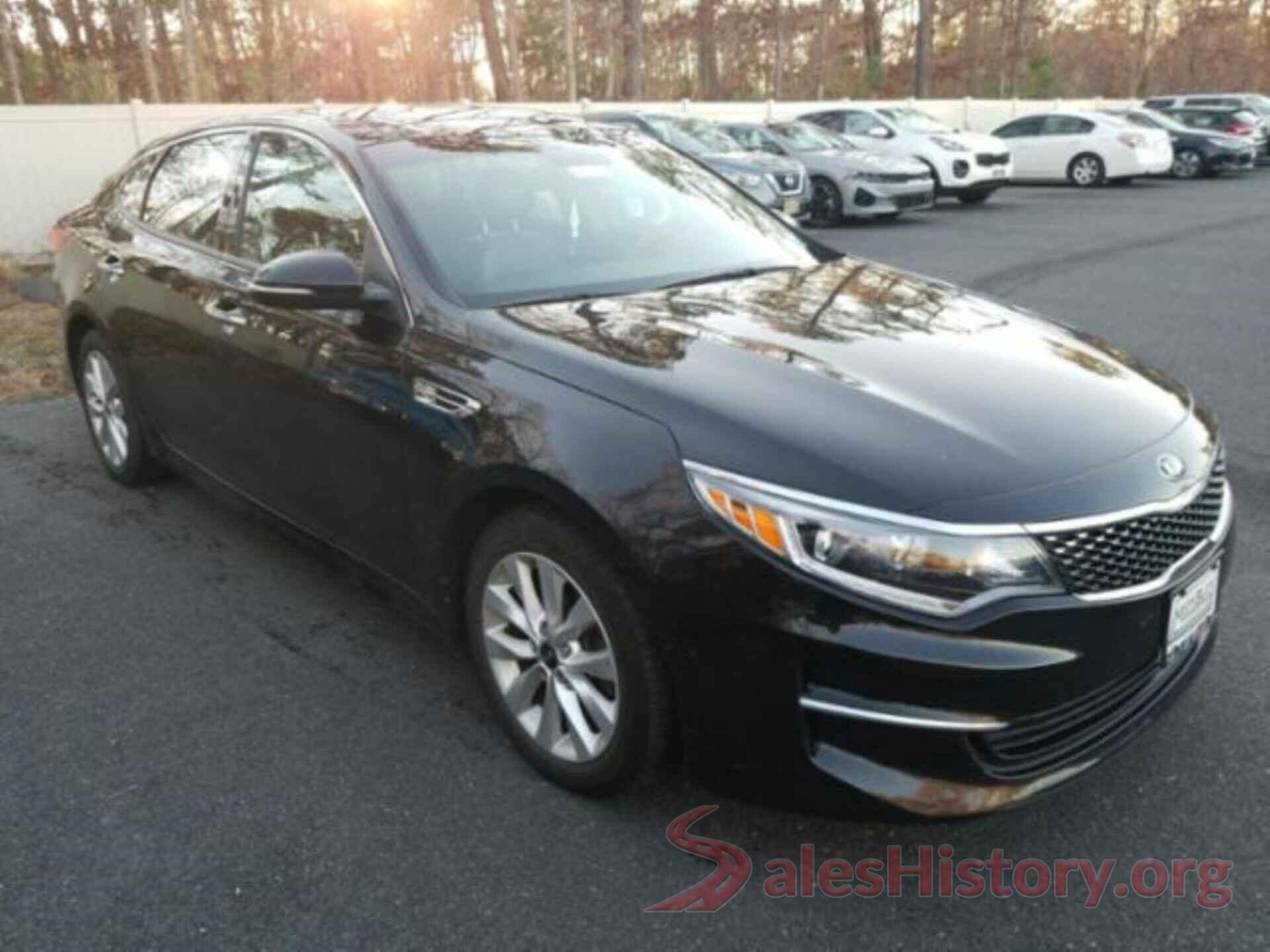 5XXGU4L3XJG233903 2018 KIA OPTIMA