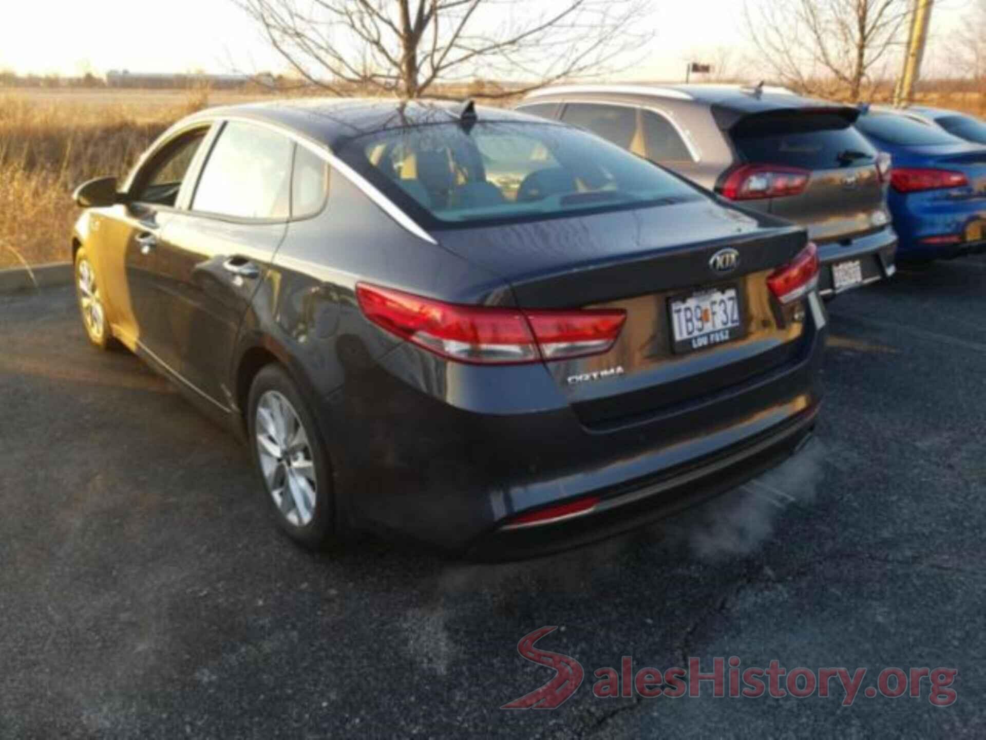 5XXGU4L36HG158224 2017 KIA OPTIMA