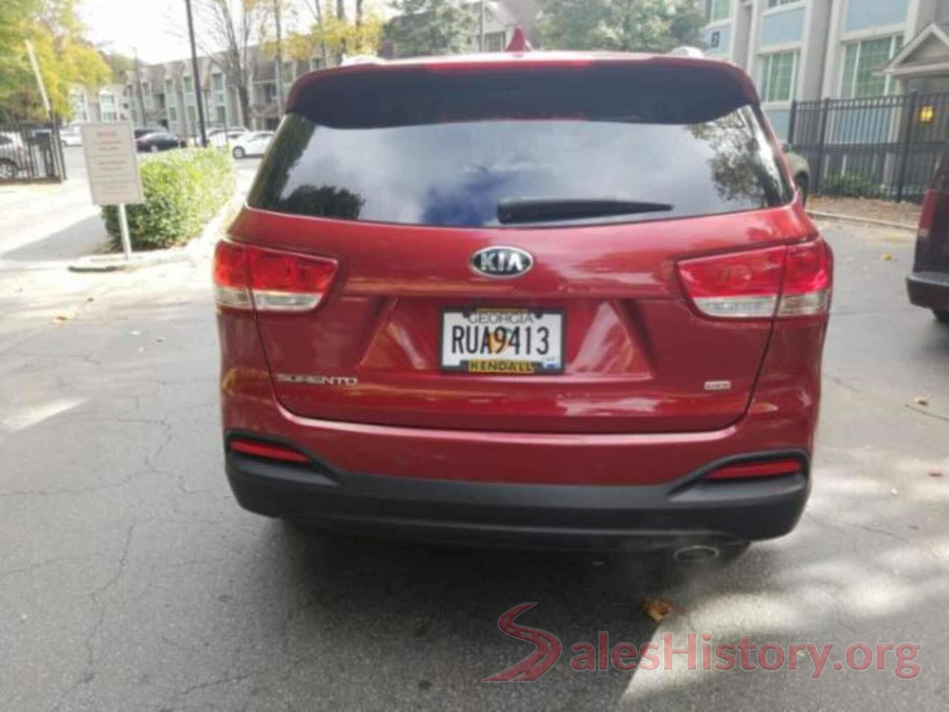 5XYPGDA32JG346427 2018 KIA SORENTO