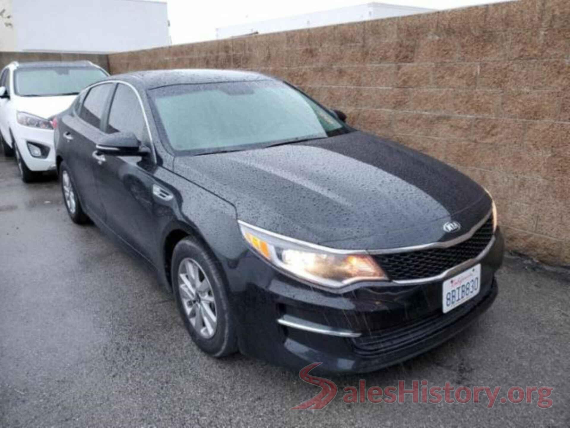 5XXGT4L38JG200028 2018 KIA OPTIMA