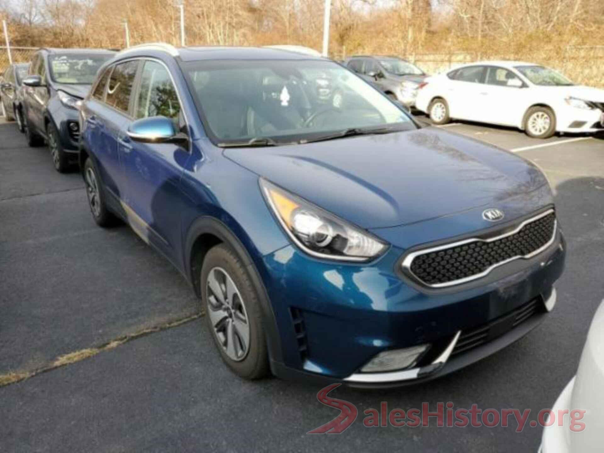 KNDCC3LC5H5090479 2017 KIA NIRO