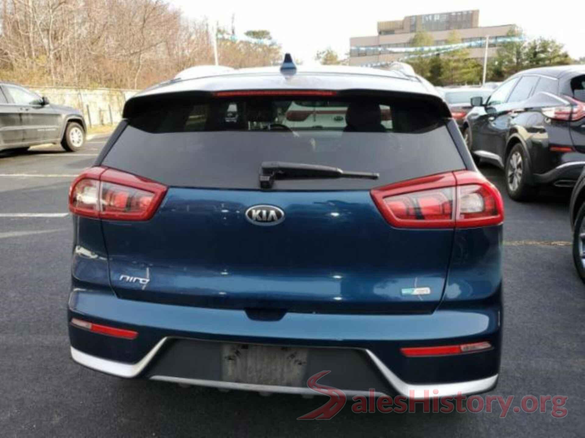 KNDCC3LC5H5090479 2017 KIA NIRO