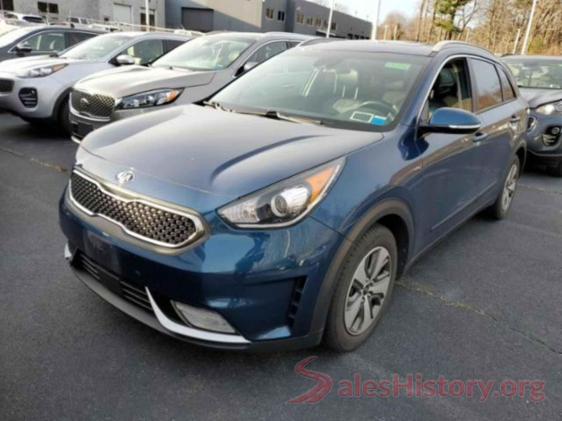 KNDCC3LC5H5090479 2017 KIA NIRO