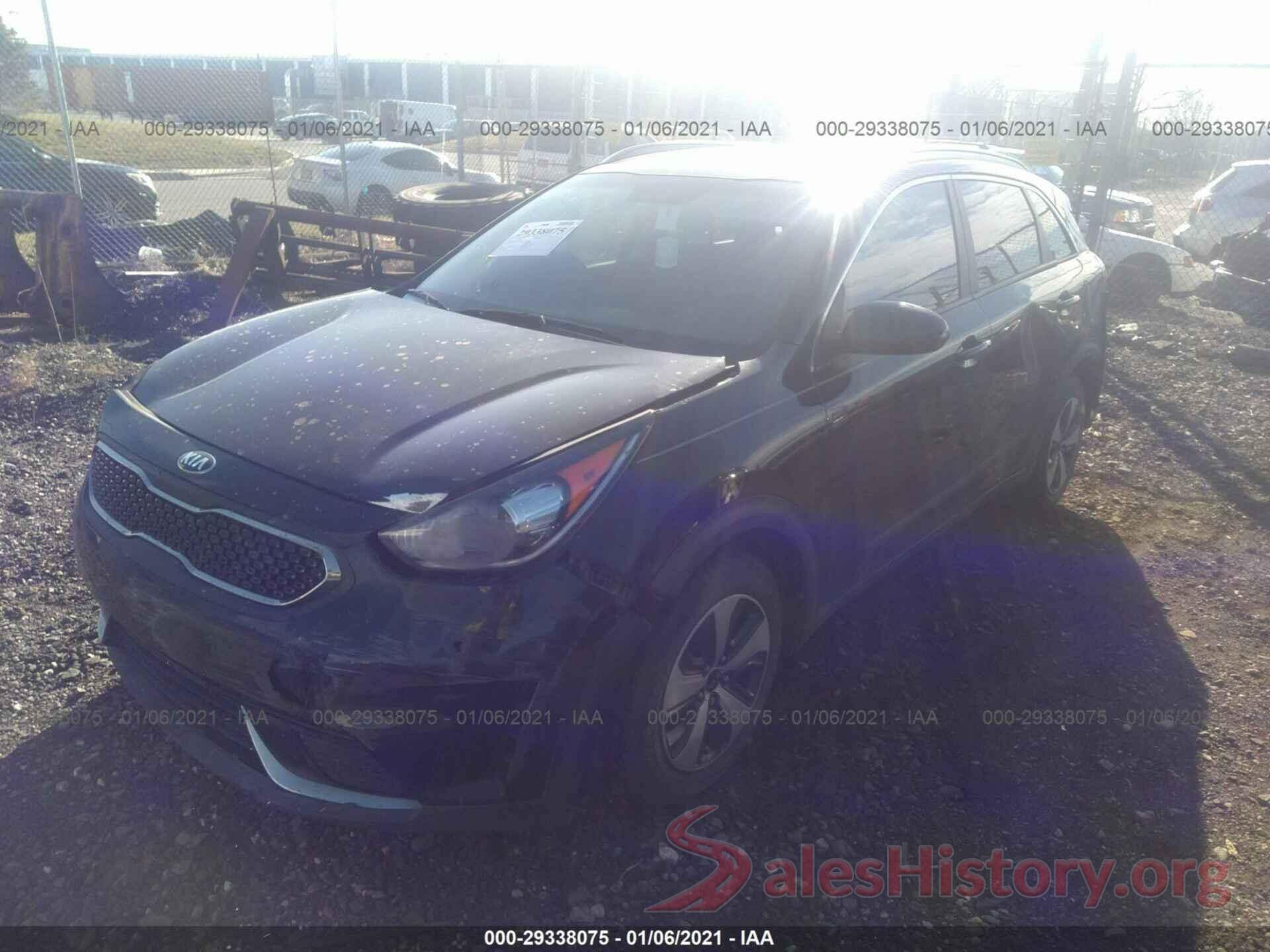 KNDCB3LC2H5039525 2017 KIA NIRO