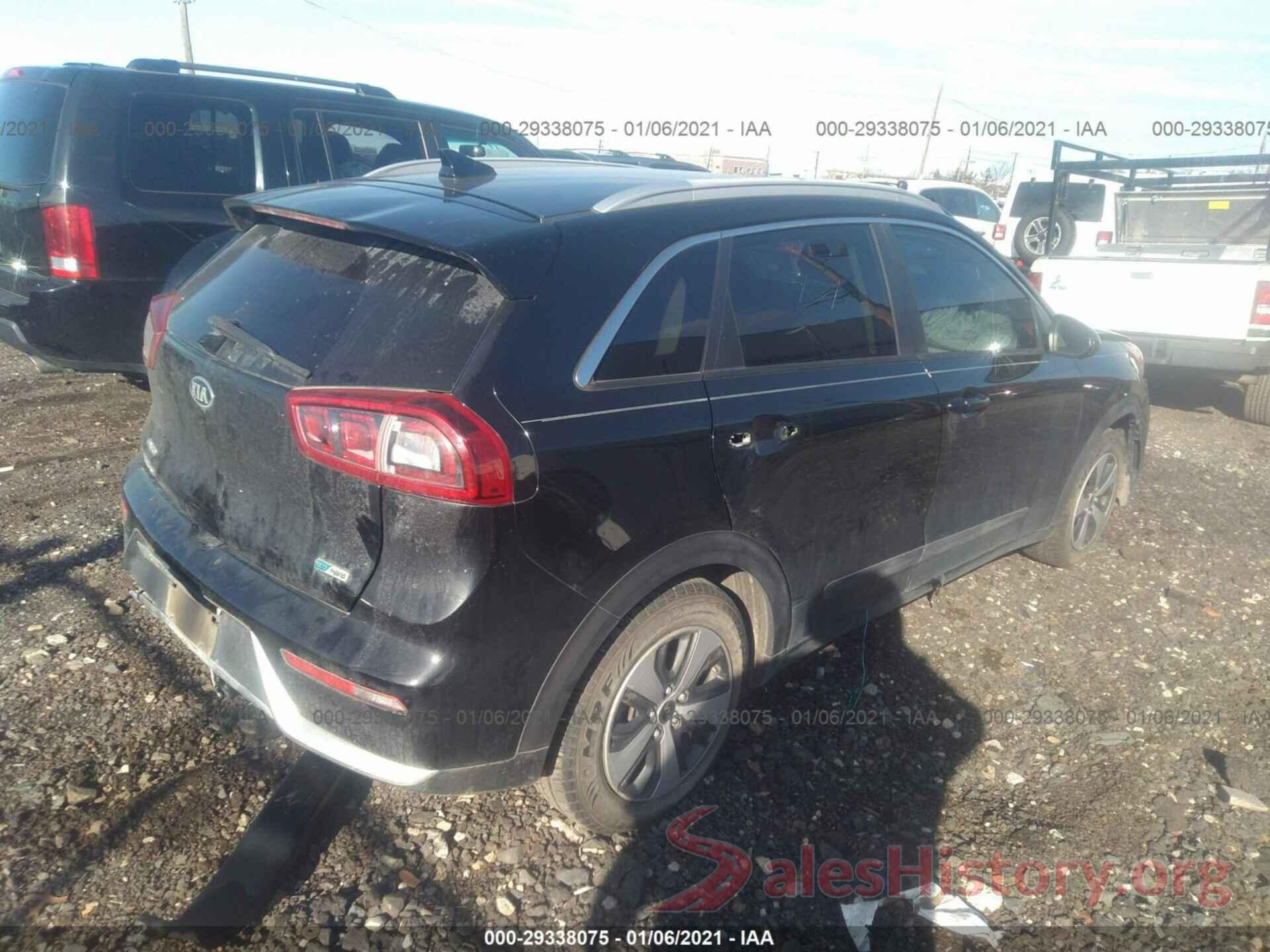 KNDCB3LC2H5039525 2017 KIA NIRO