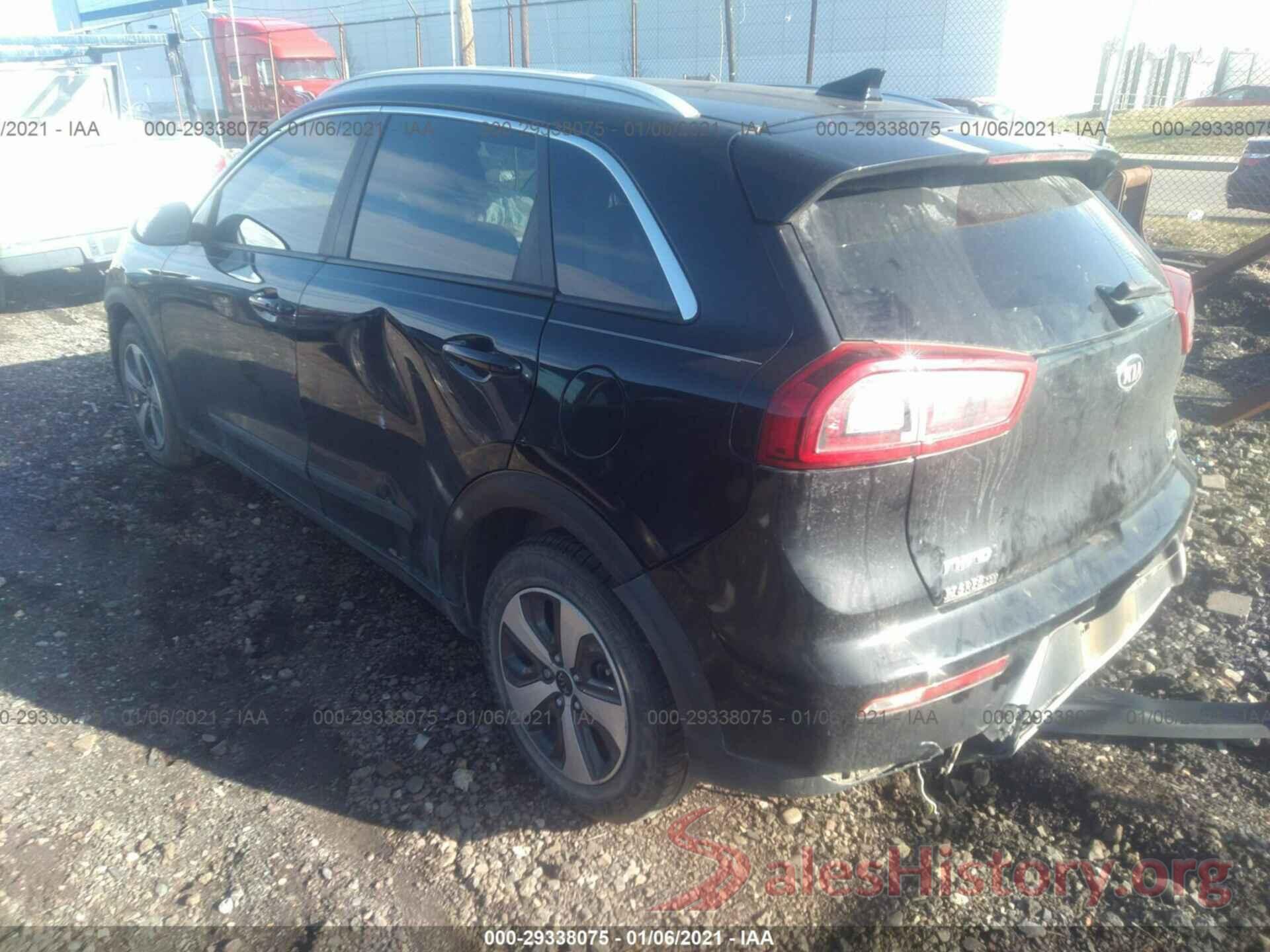 KNDCB3LC2H5039525 2017 KIA NIRO