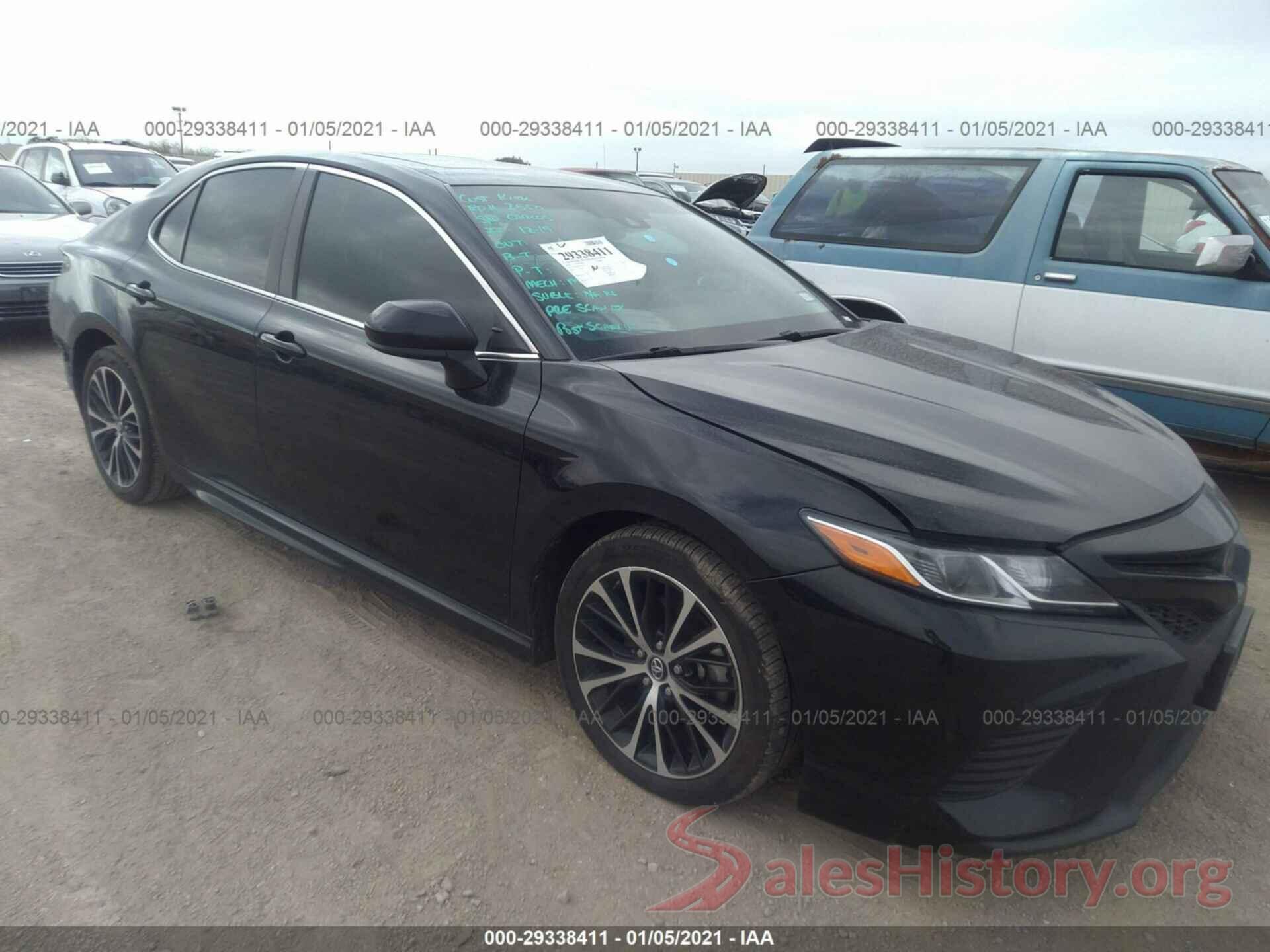 4T1B11HK1JU593777 2018 TOYOTA CAMRY