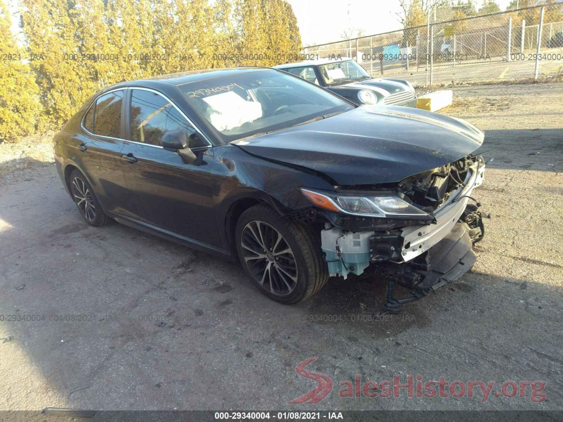 JTNB11HK8J3007257 2018 TOYOTA CAMRY