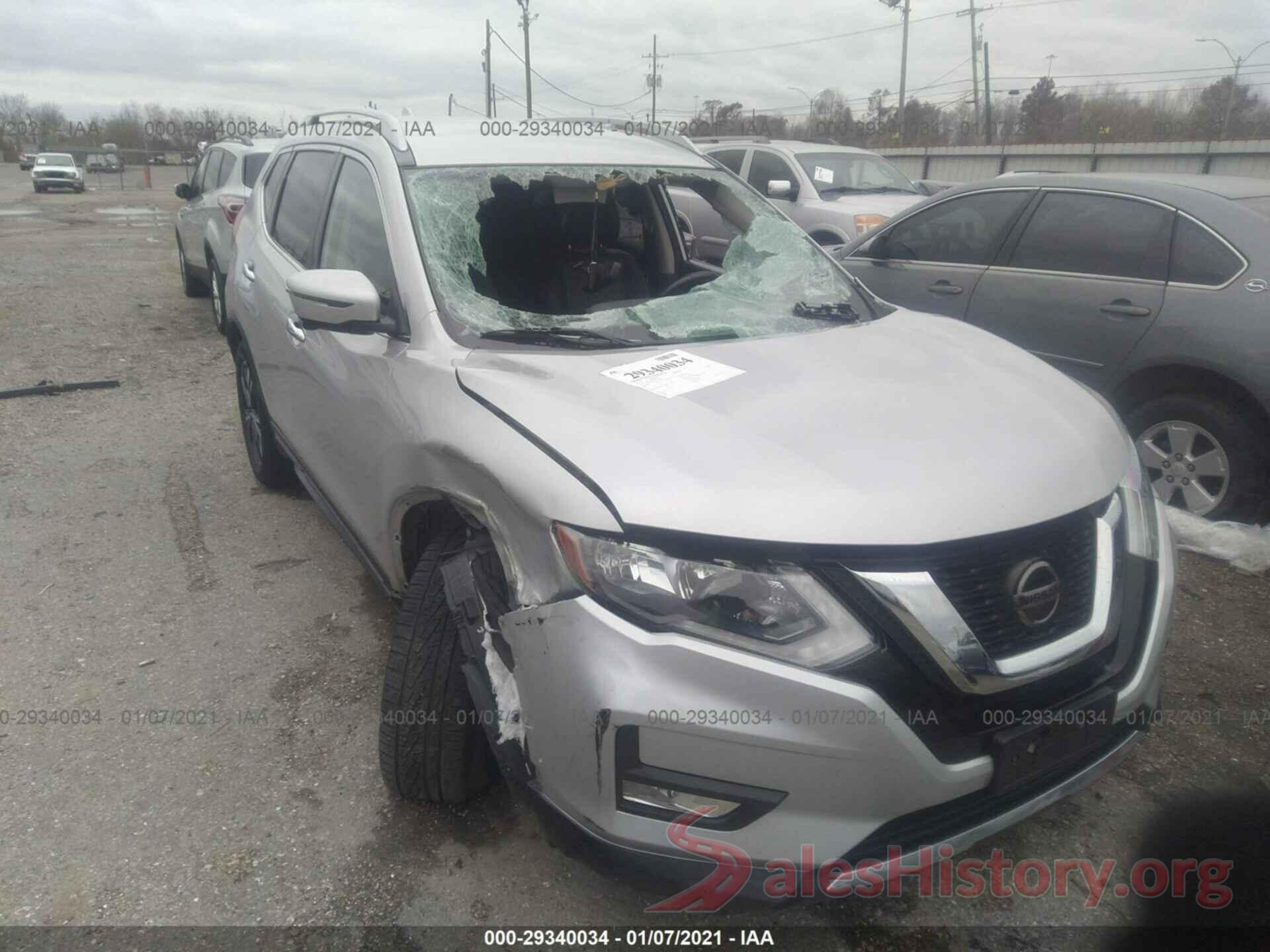 JN8AT2MT4JW461197 2018 NISSAN ROGUE