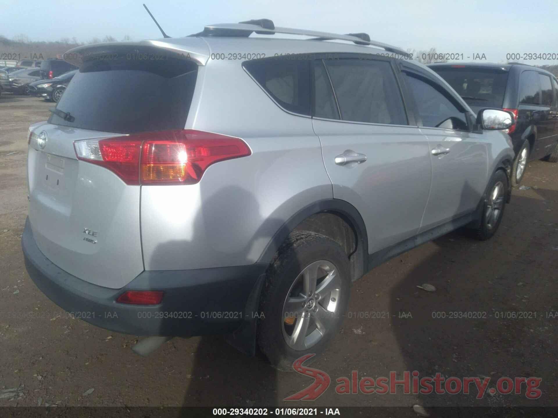 2T3RFREV8FW379526 2015 TOYOTA RAV4