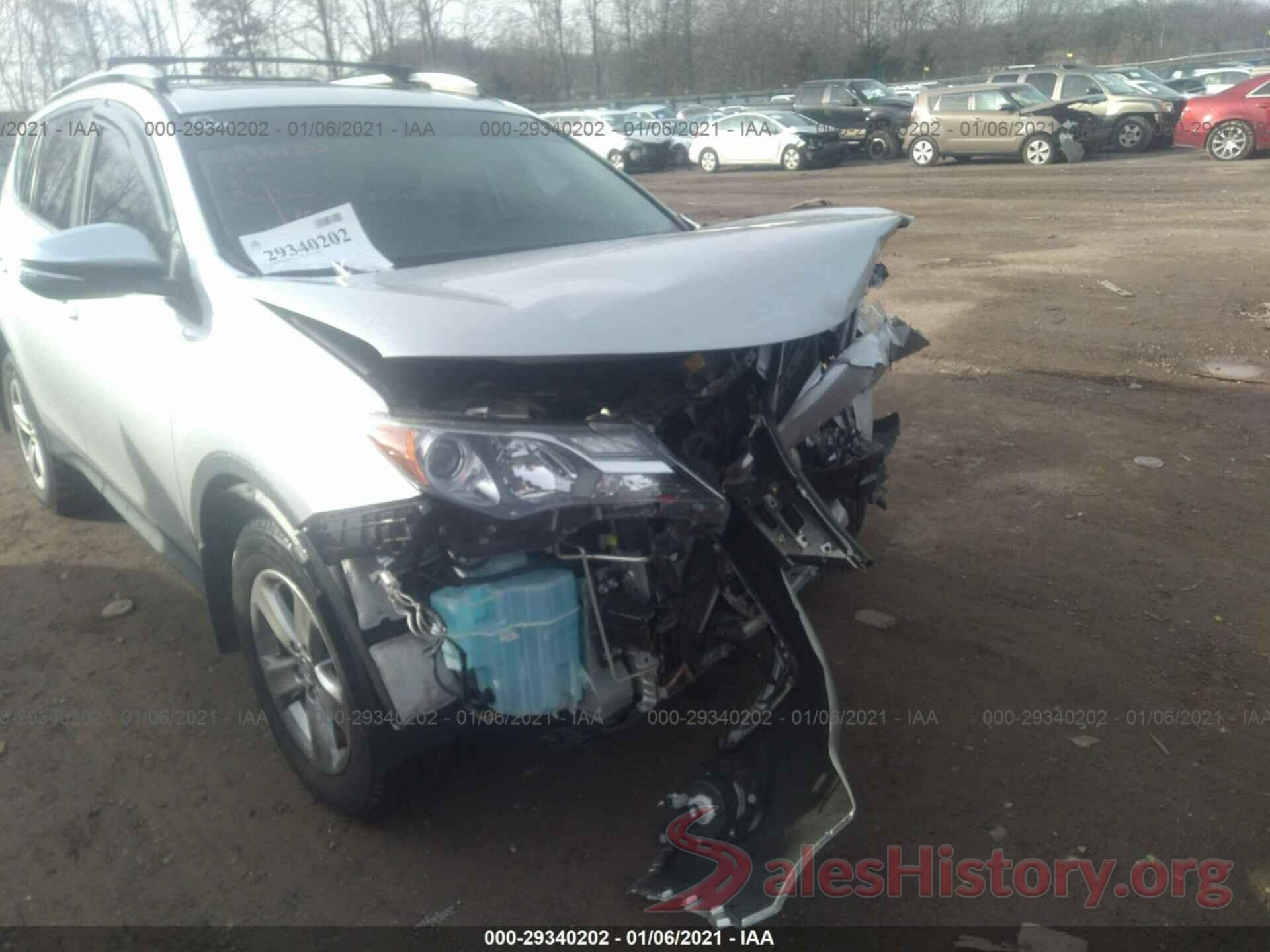 2T3RFREV8FW379526 2015 TOYOTA RAV4