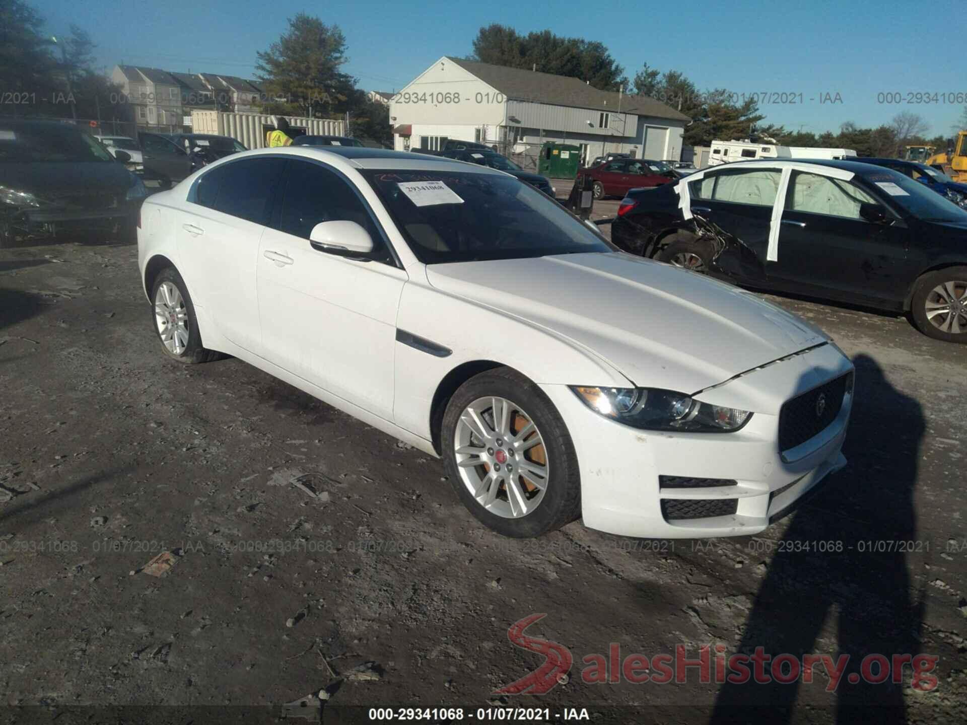 SAJAJ4FX7JCP37226 2018 JAGUAR XE