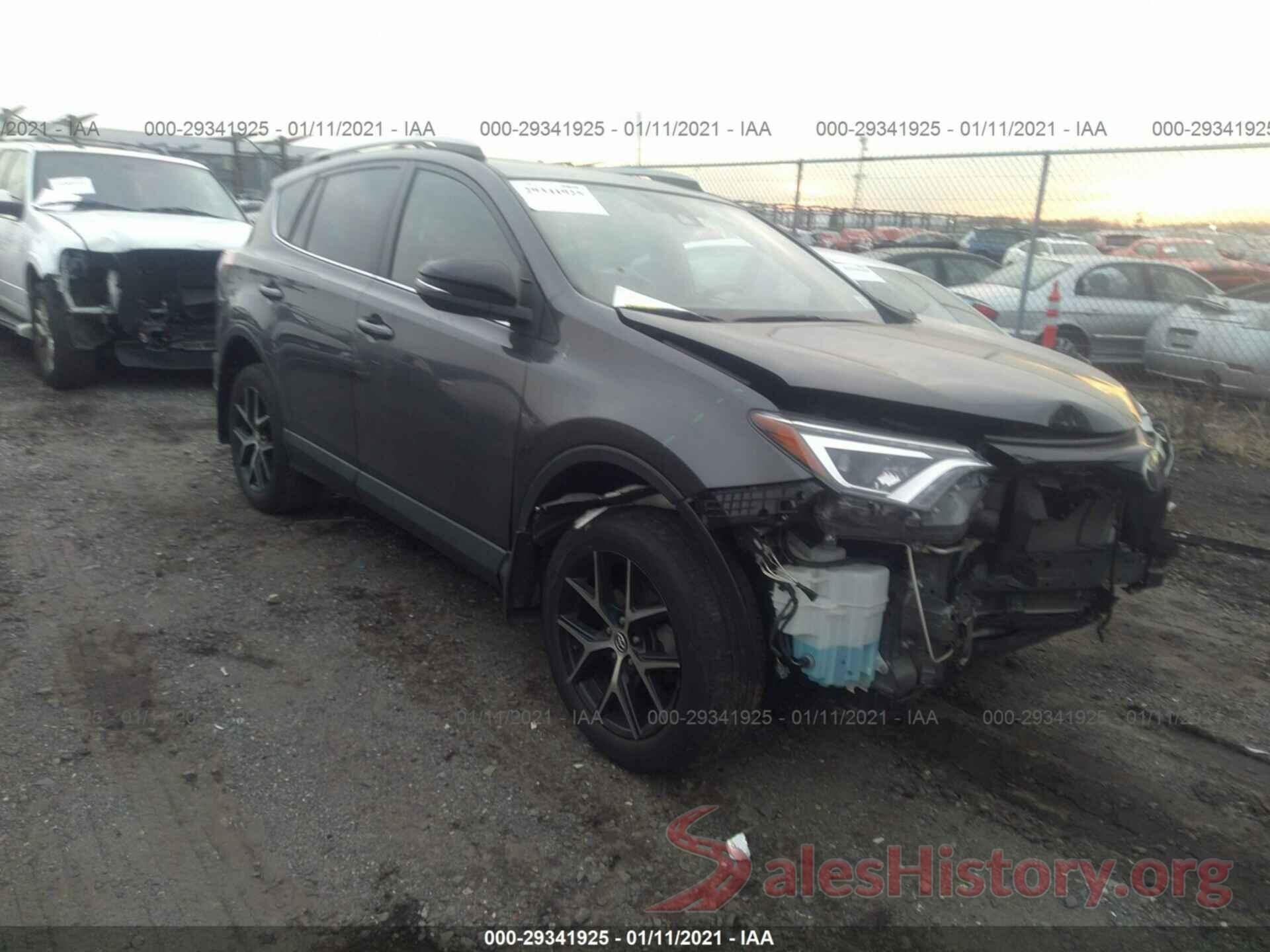 JTMJFREV3HJ174758 2017 TOYOTA RAV4