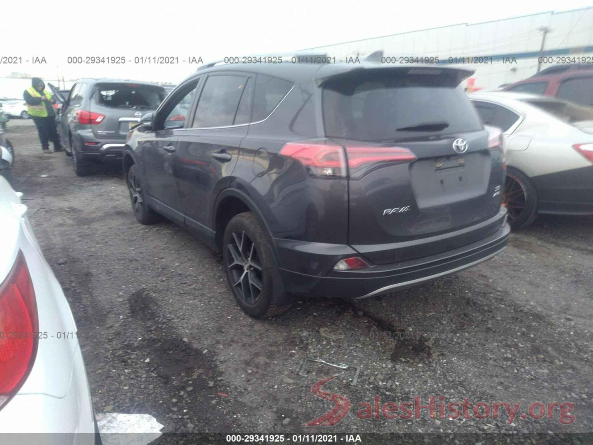 JTMJFREV3HJ174758 2017 TOYOTA RAV4