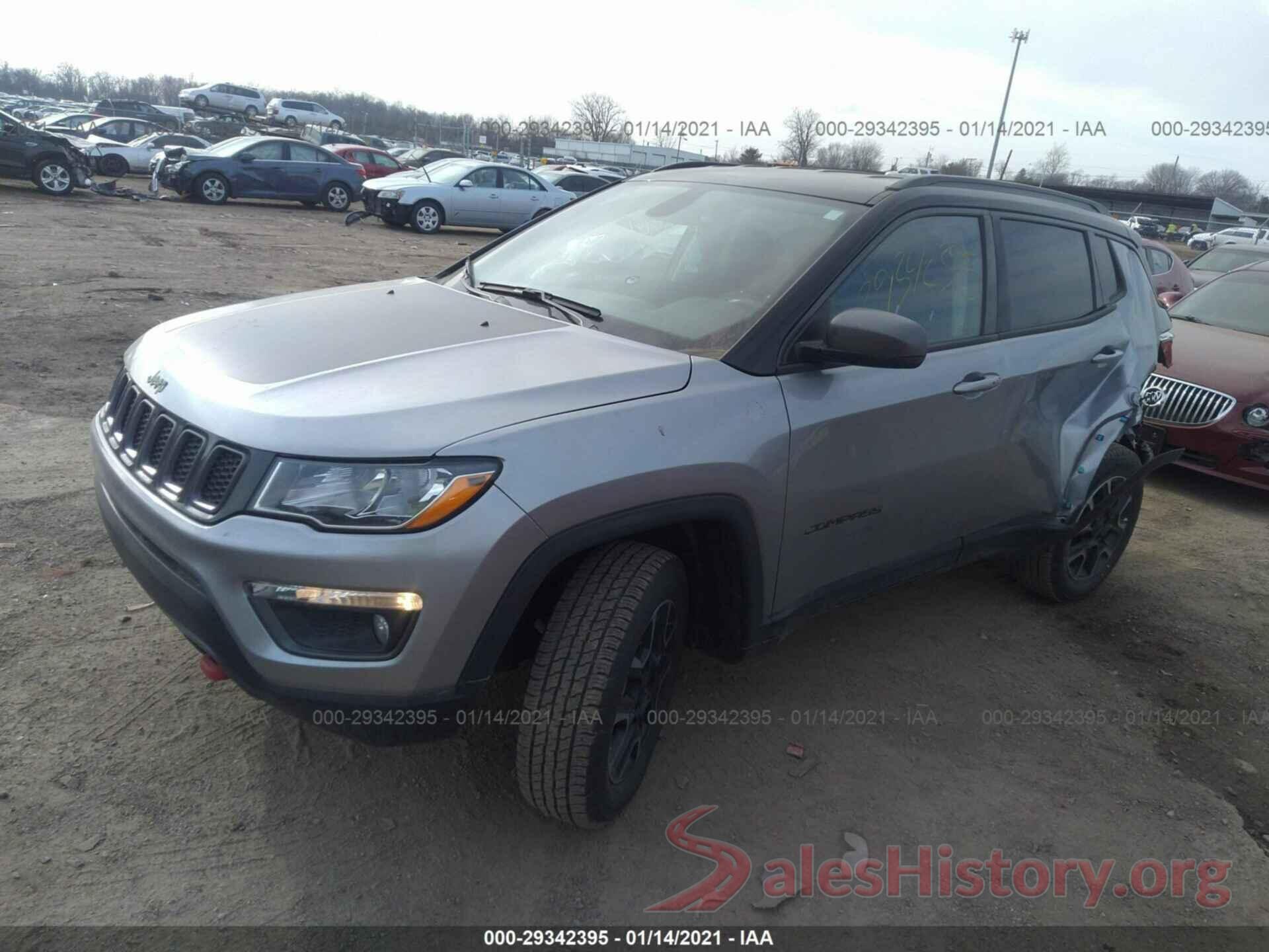 3C4NJDDB9KT668908 2019 JEEP COMPASS