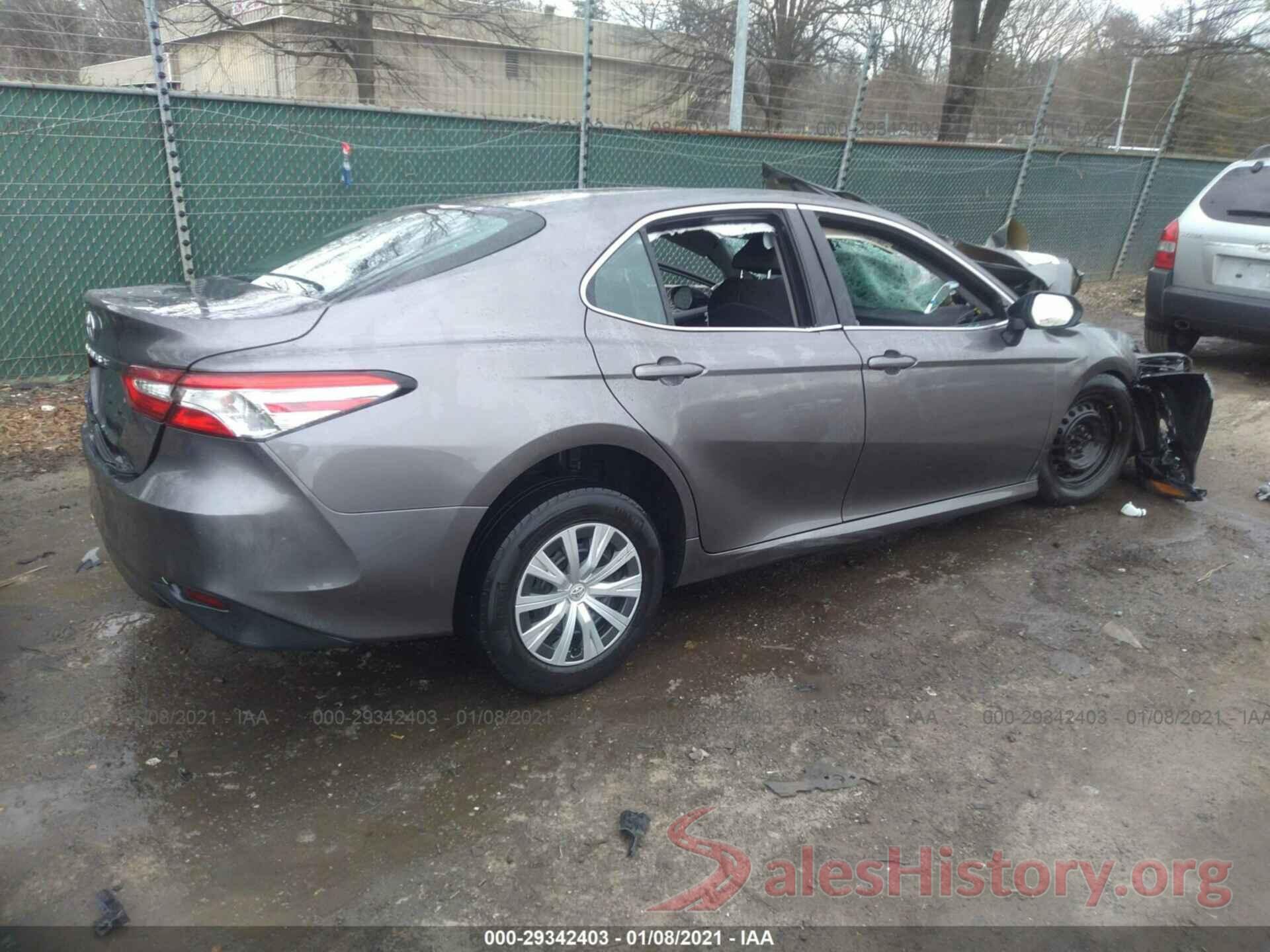 4T1B11HK3JU597250 2018 TOYOTA CAMRY