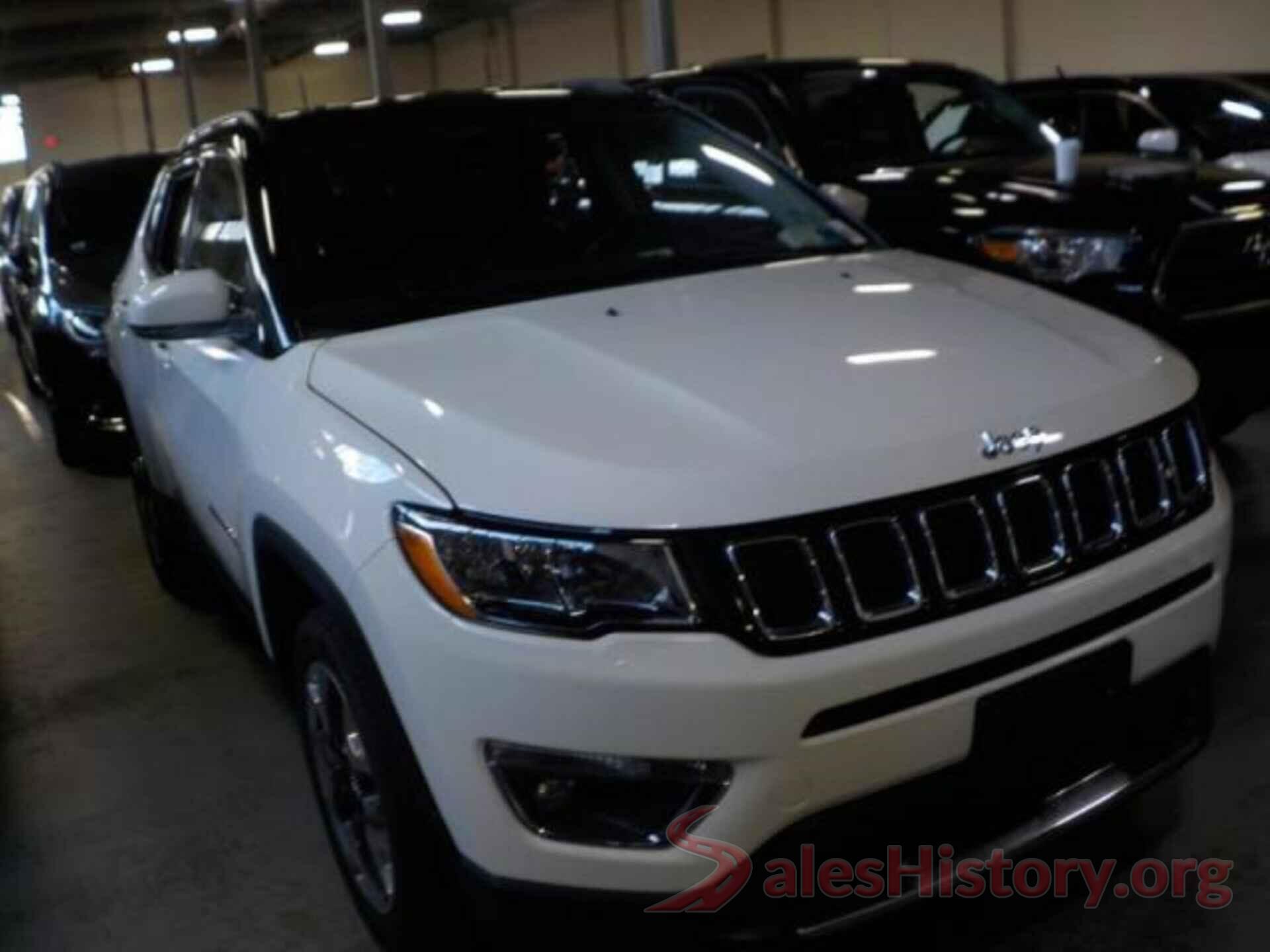 3C4NJDCB9JT284854 2018 JEEP COMPASS