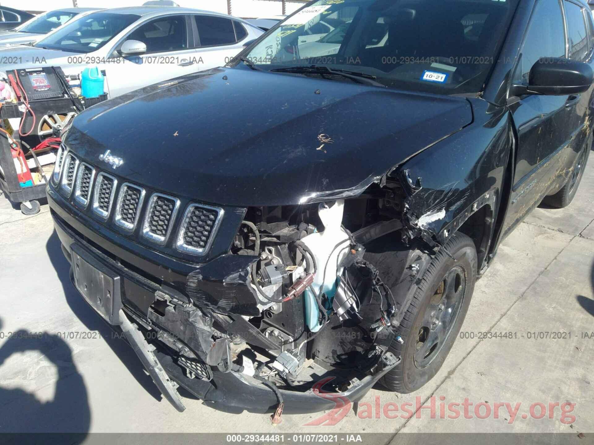 3C4NJCAB8JT411509 2018 JEEP COMPASS