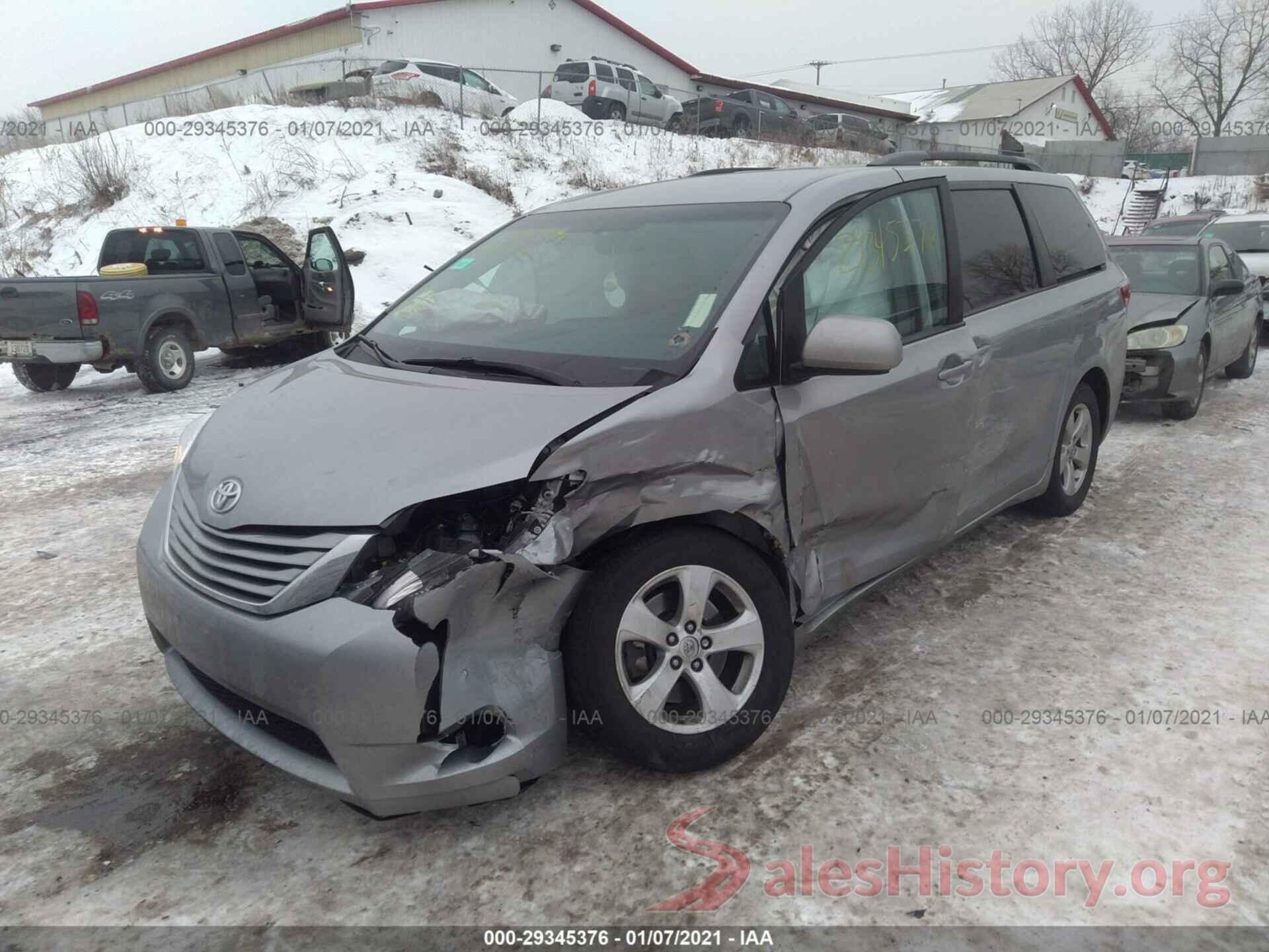 5TDKK3DC6GS703893 2016 TOYOTA SIENNA