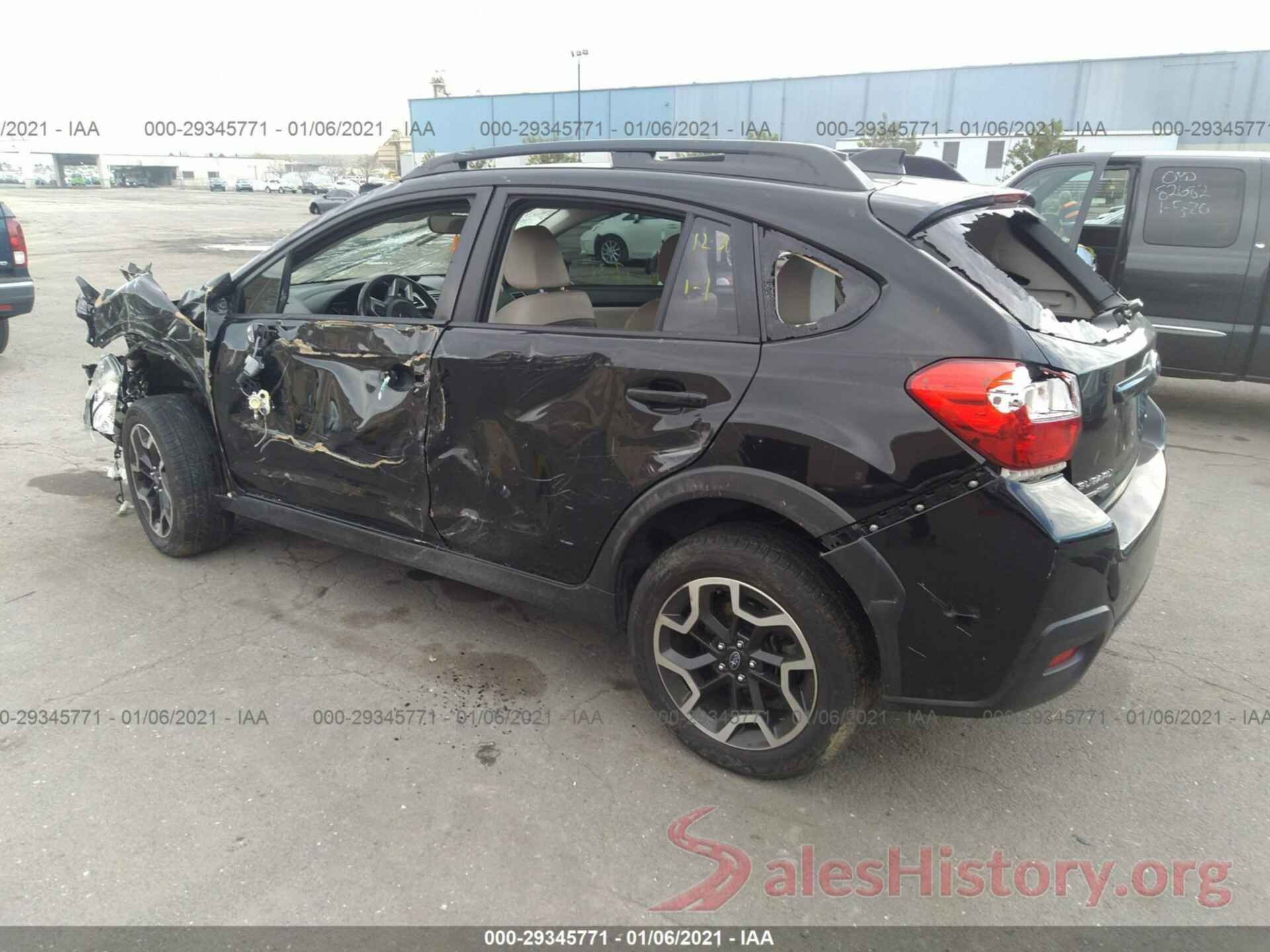 JF2GPANC3H8218578 2017 SUBARU CROSSTREK