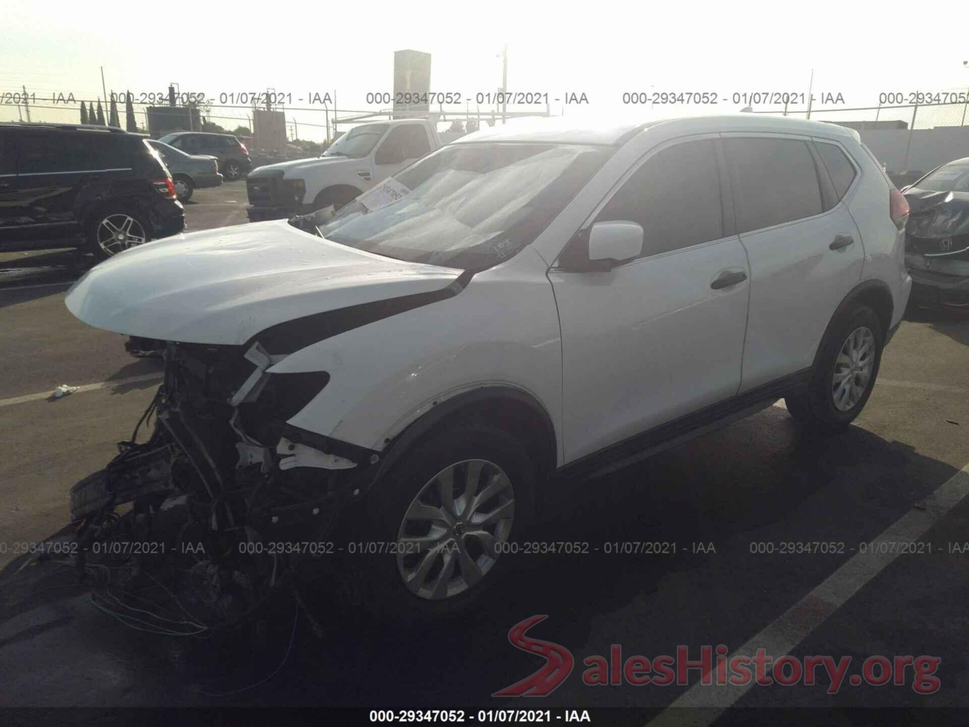 KNMAT2MT3JP530404 2018 NISSAN ROGUE