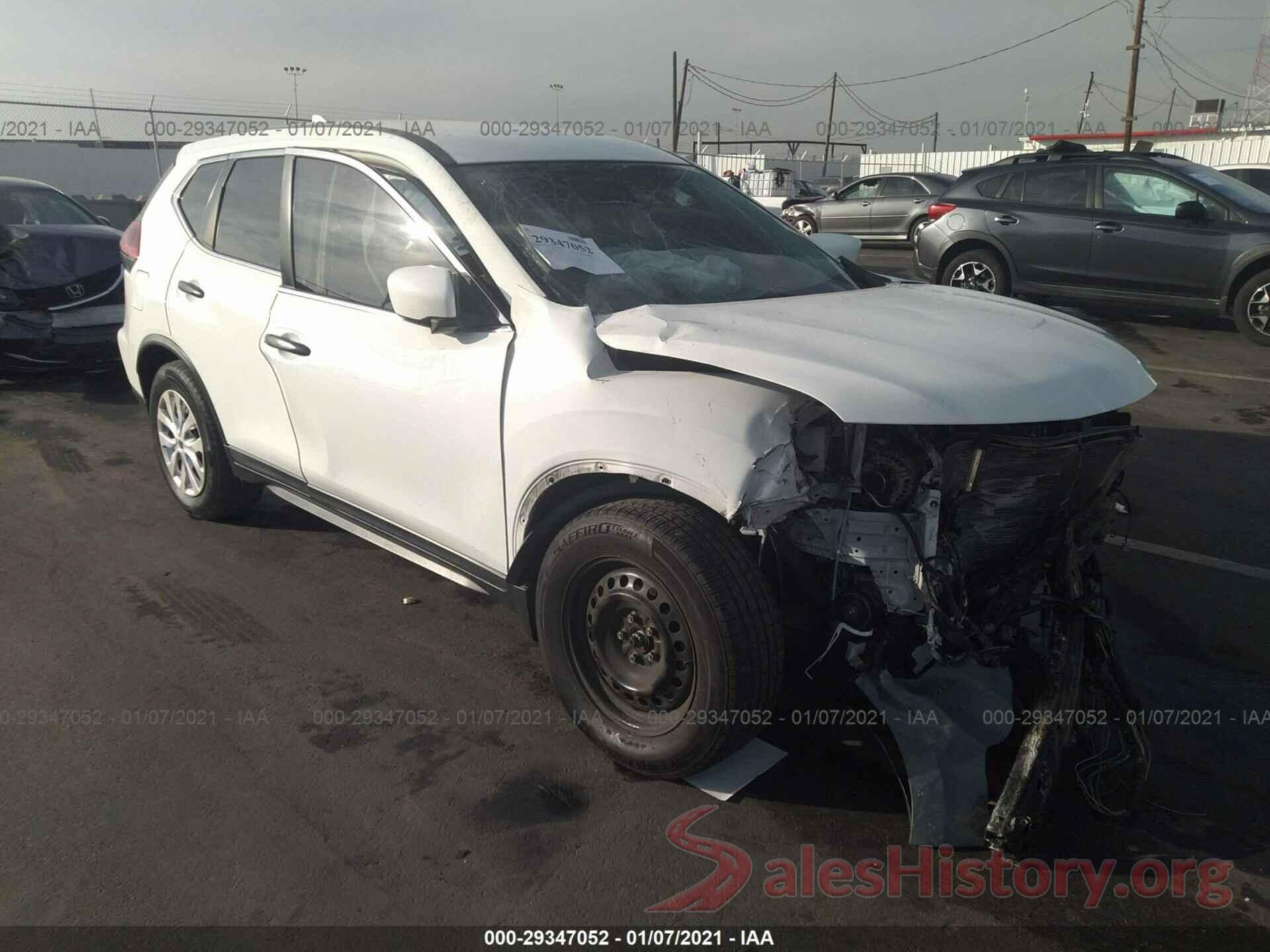 KNMAT2MT3JP530404 2018 NISSAN ROGUE