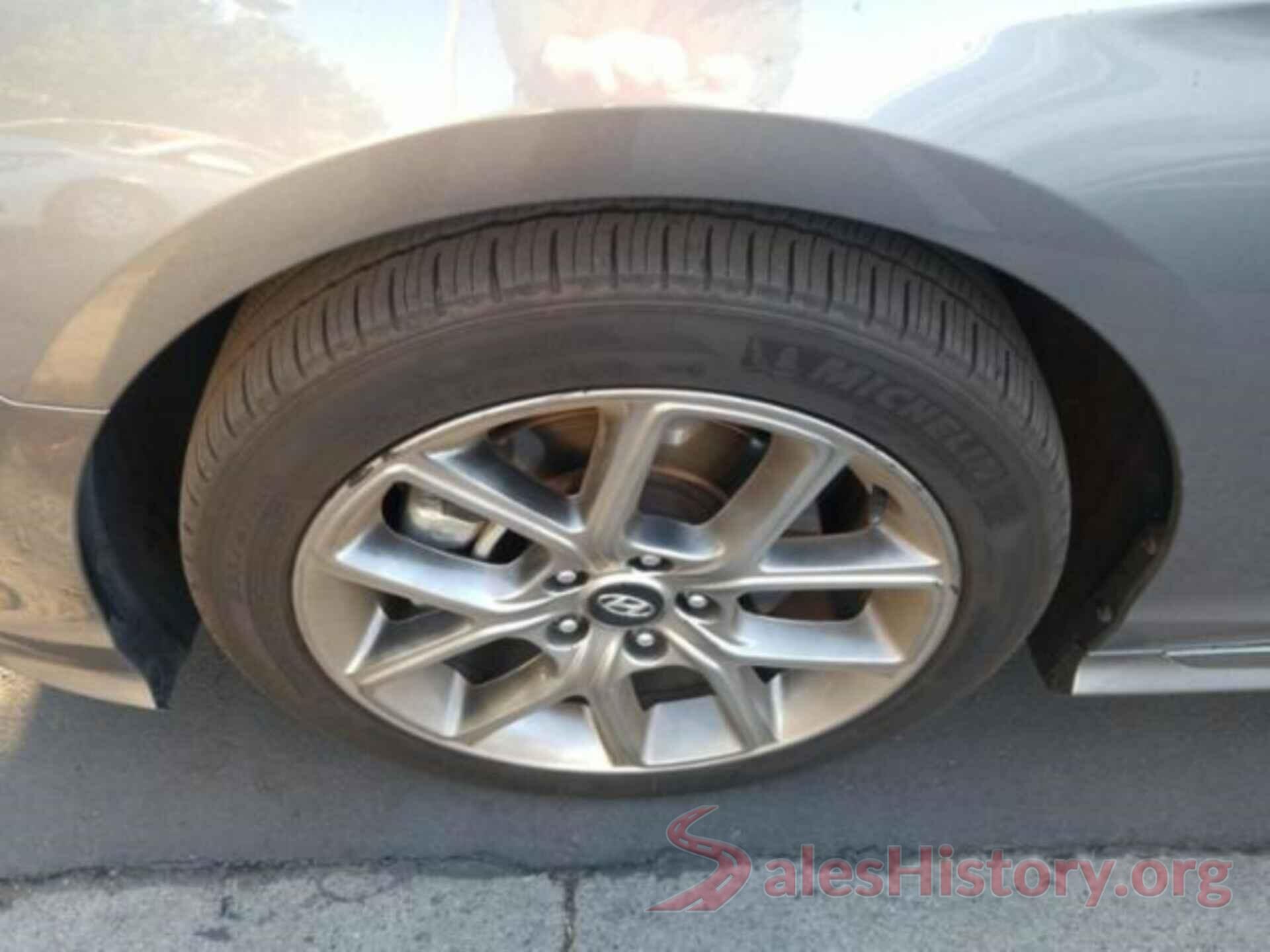 5NPE34AB6JH631778 2018 HYUNDAI SONATA