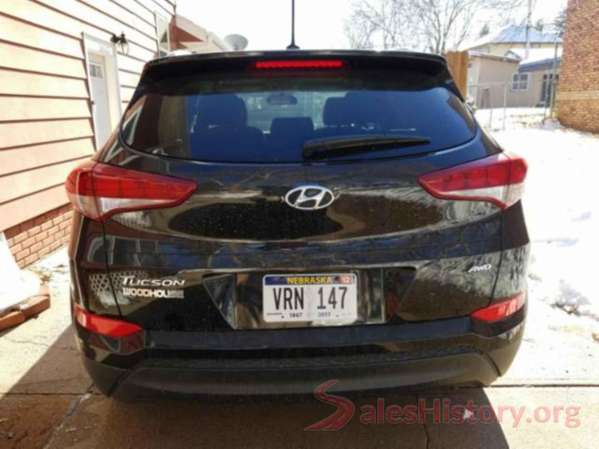 KM8J3CA41HU323651 2017 HYUNDAI TUCSON