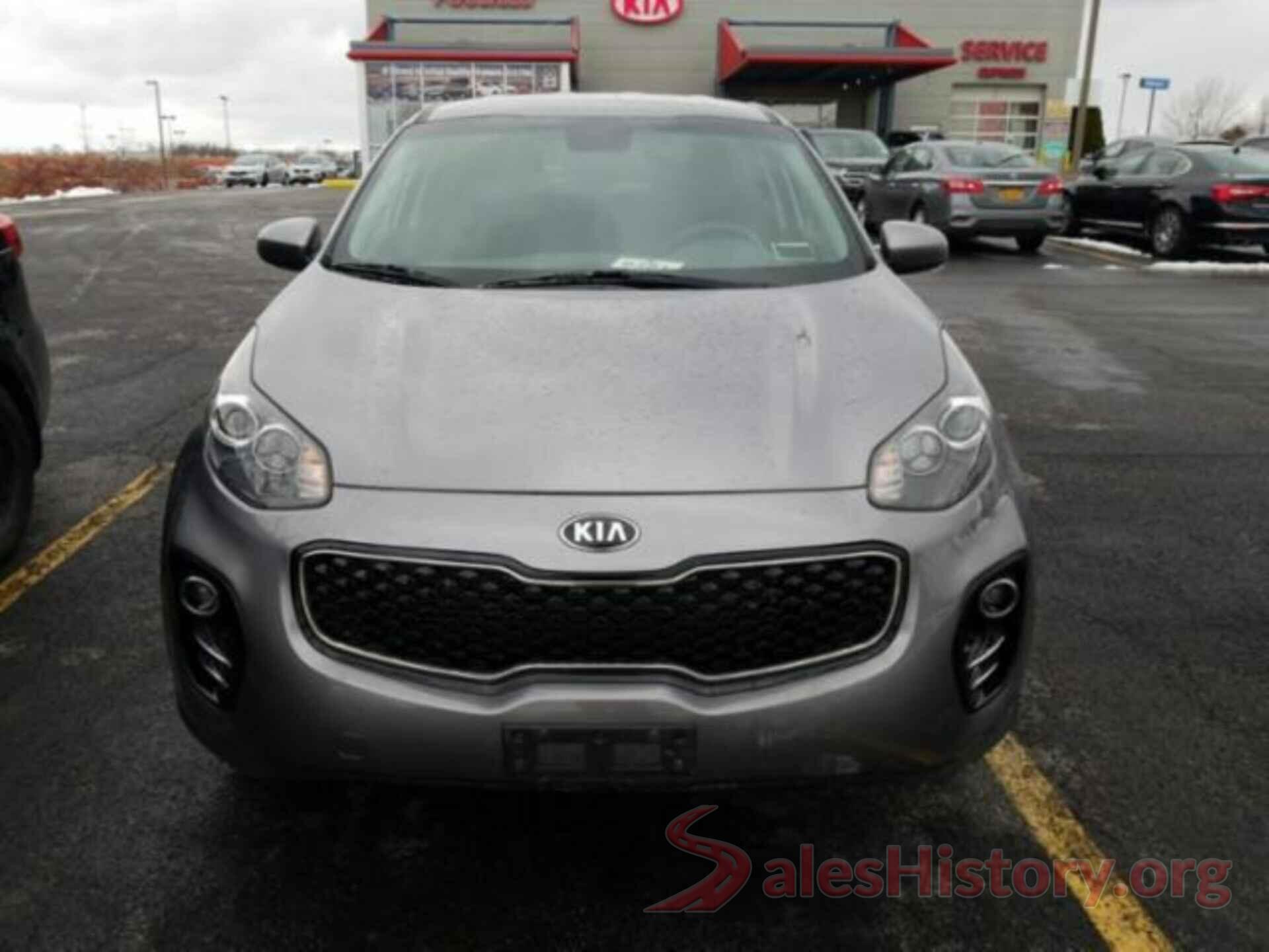 KNDPMCAC8J7400667 2018 KIA SPORTAGE