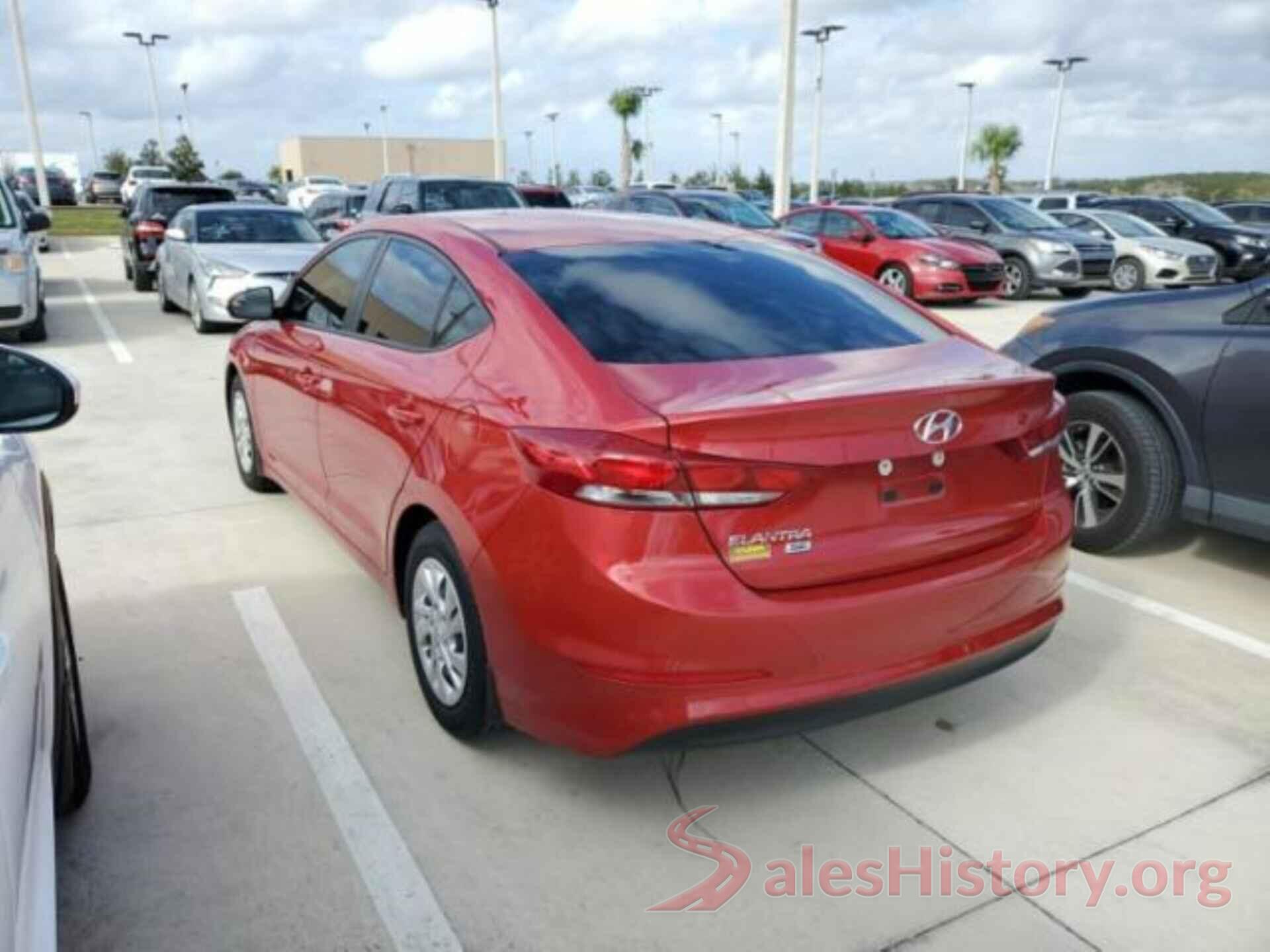 5NPD74LF5JH321248 2018 HYUNDAI ELANTRA