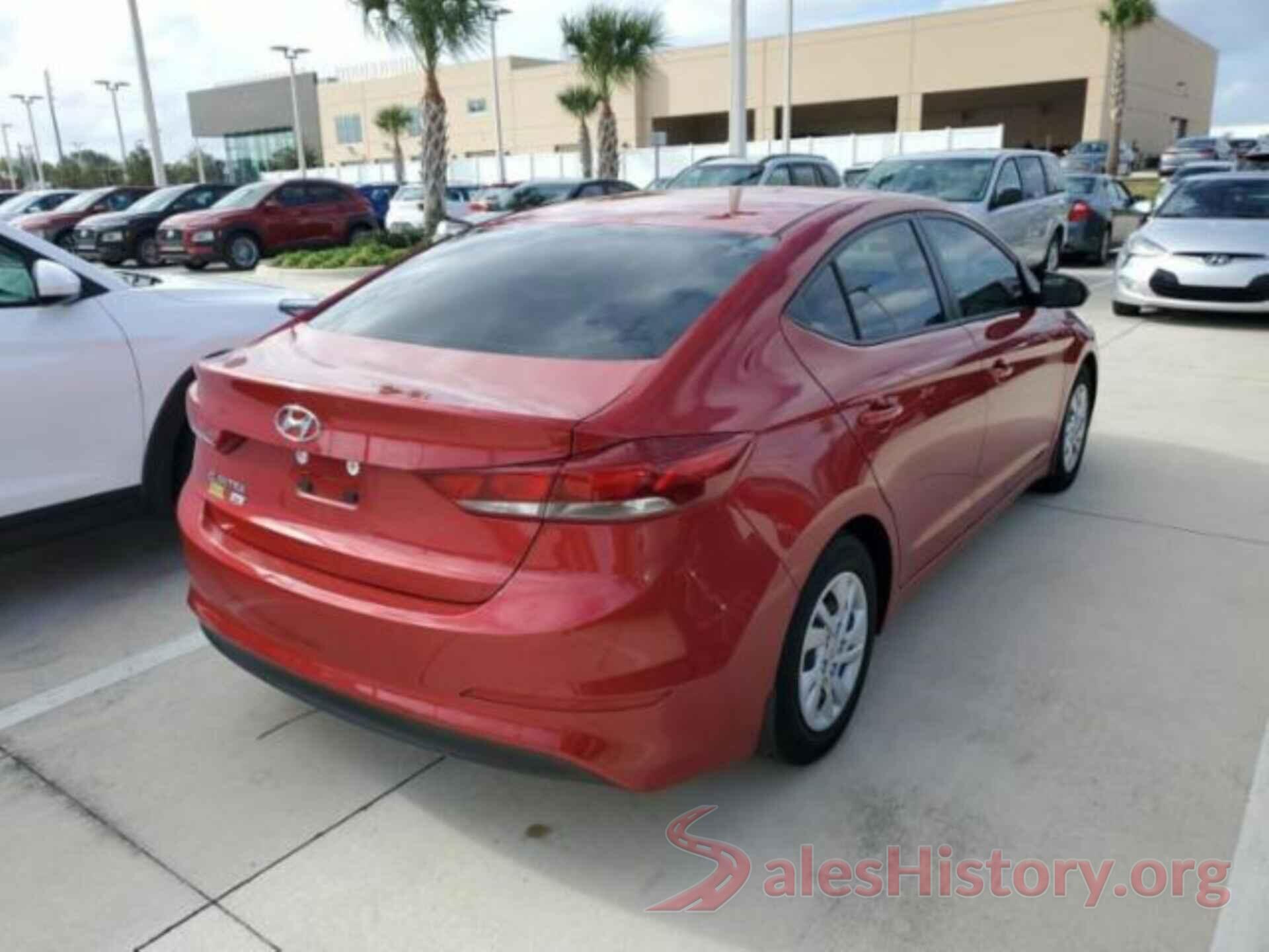 5NPD74LF5JH321248 2018 HYUNDAI ELANTRA