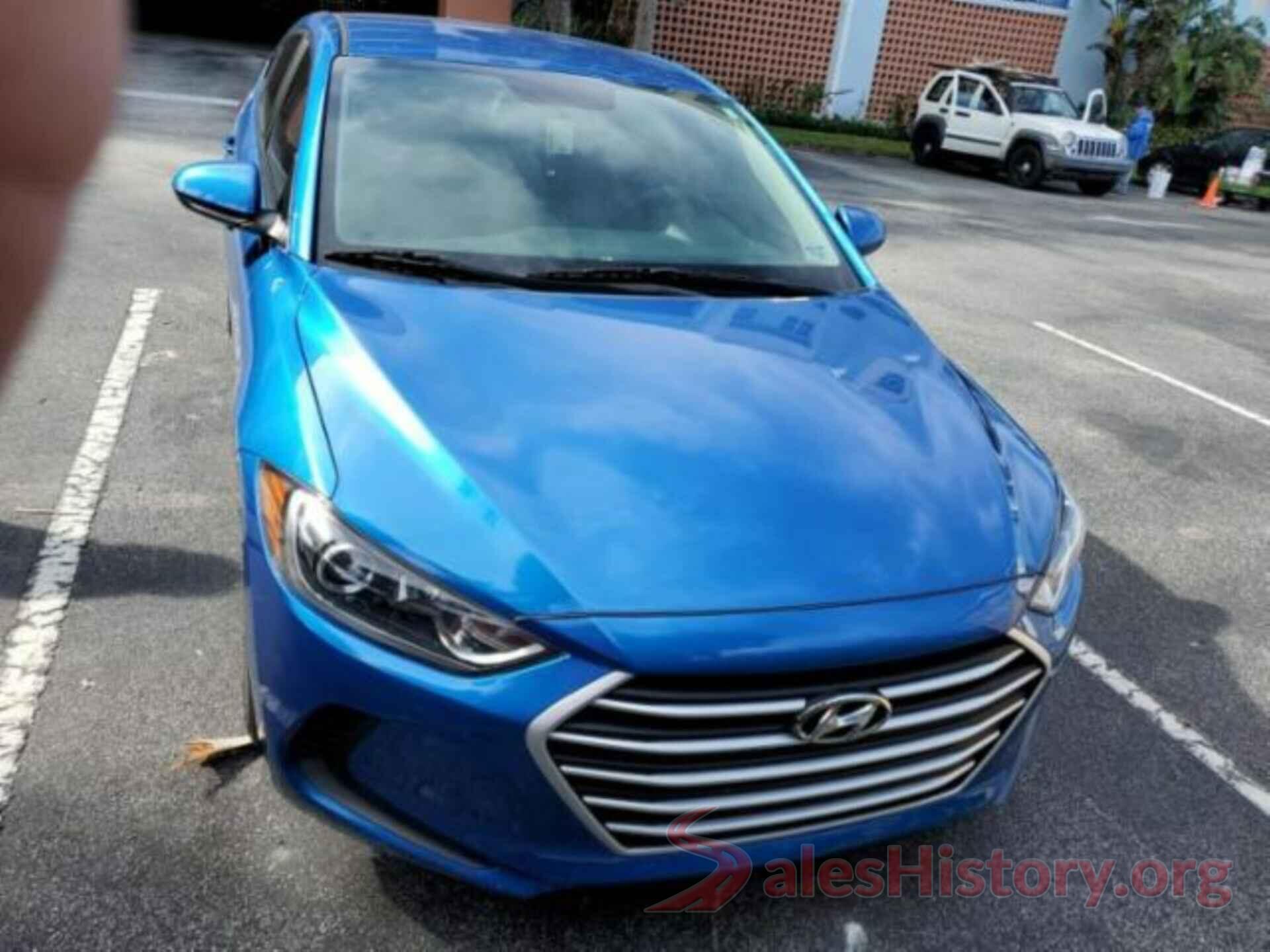 5NPD84LF3JH232856 2018 HYUNDAI ELANTRA