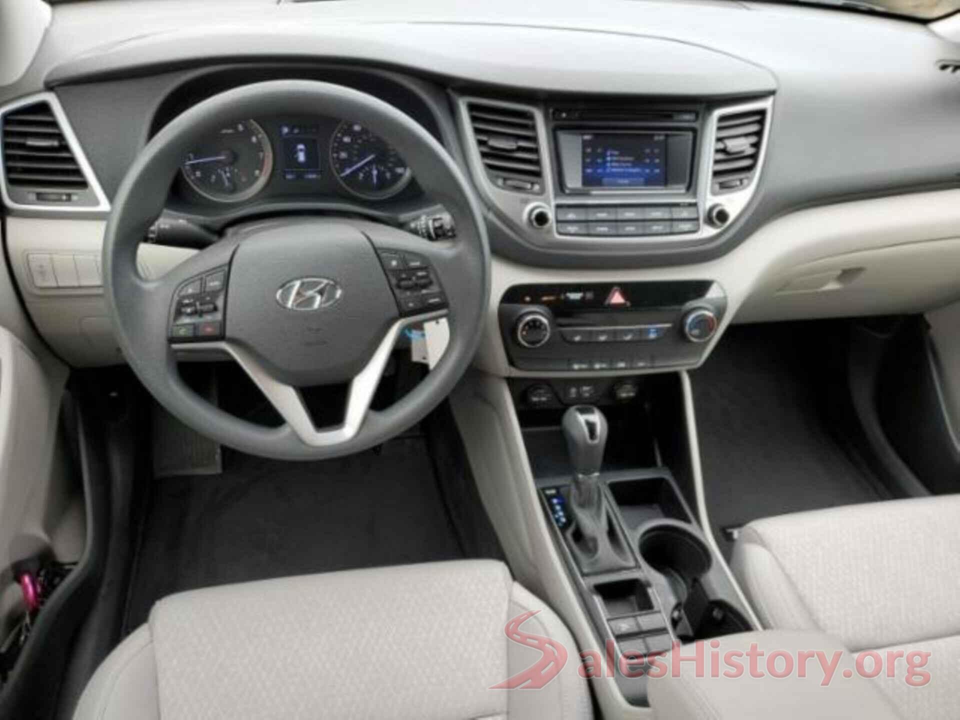 KM8J23A48HU327425 2017 HYUNDAI TUCSON