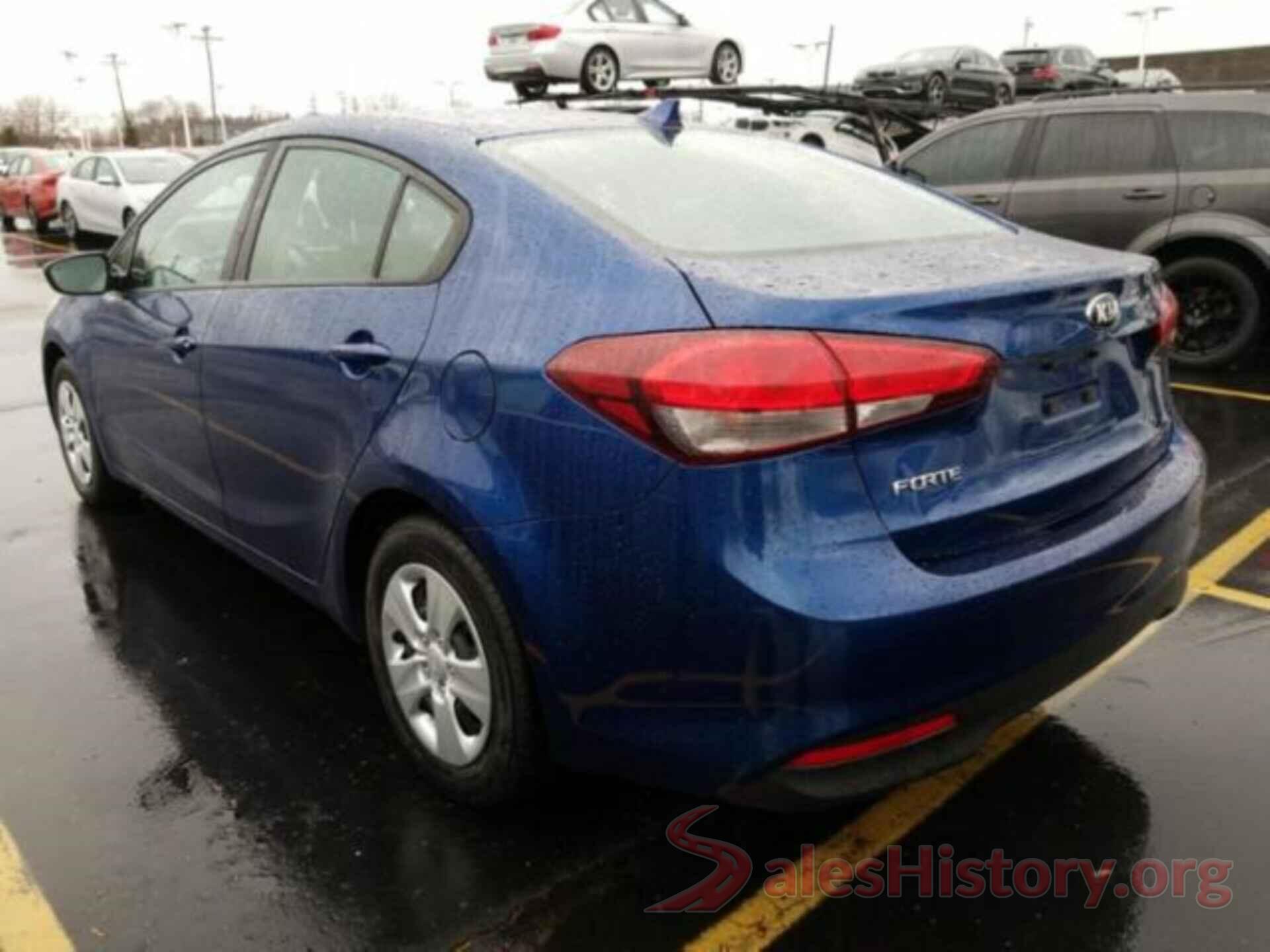 3KPFK4A75JE184660 2018 KIA FORTE