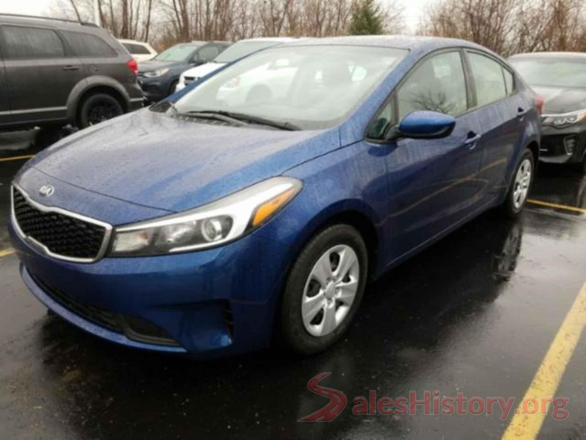 3KPFK4A75JE184660 2018 KIA FORTE