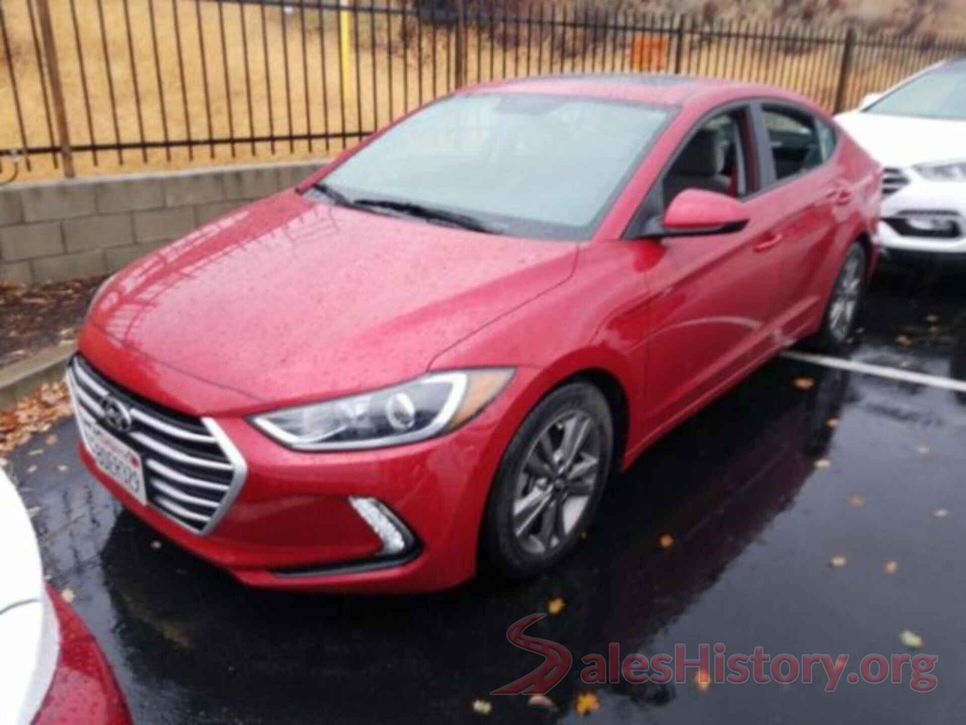 5NPD84LF3JH218715 2018 HYUNDAI ELANTRA