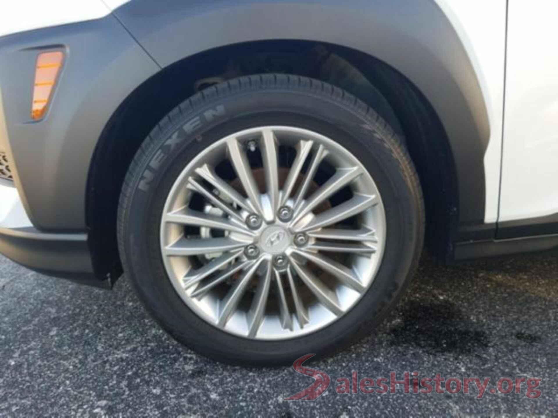 KM8K62AA5JU075258 2018 HYUNDAI KONA