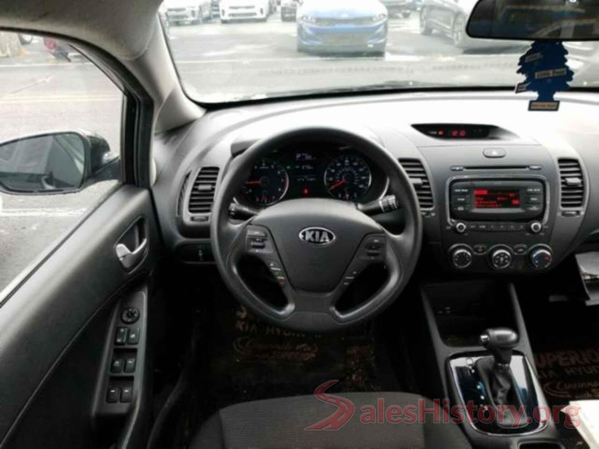 3KPFK4A74HE084382 2017 KIA FORTE