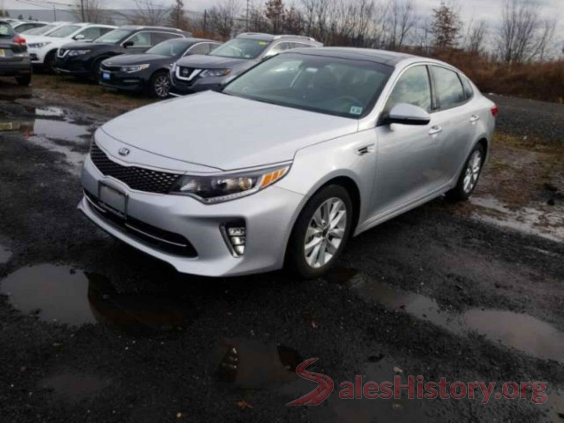 5XXGU4L32JG201057 2018 KIA OPTIMA