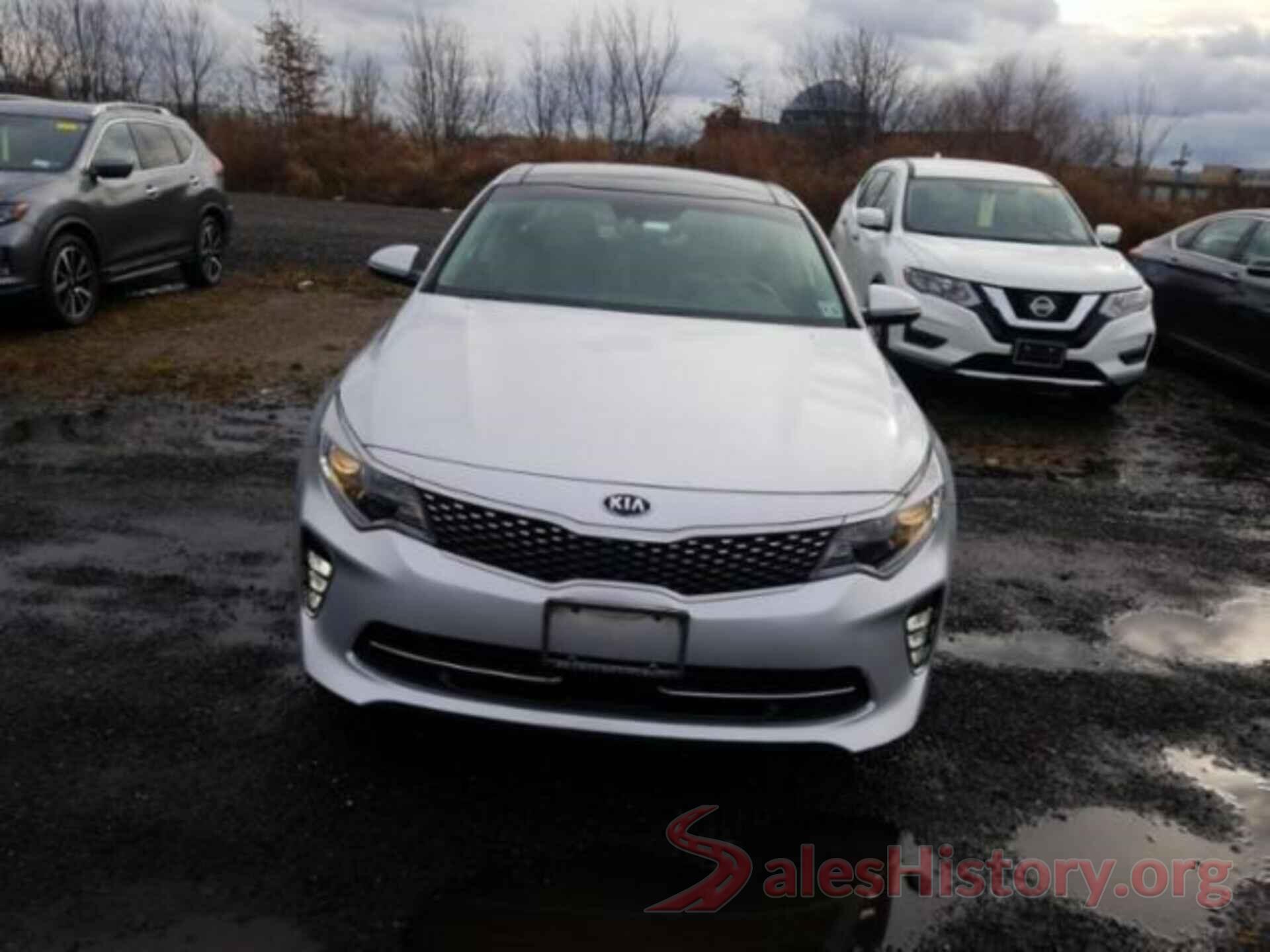 5XXGU4L32JG201057 2018 KIA OPTIMA