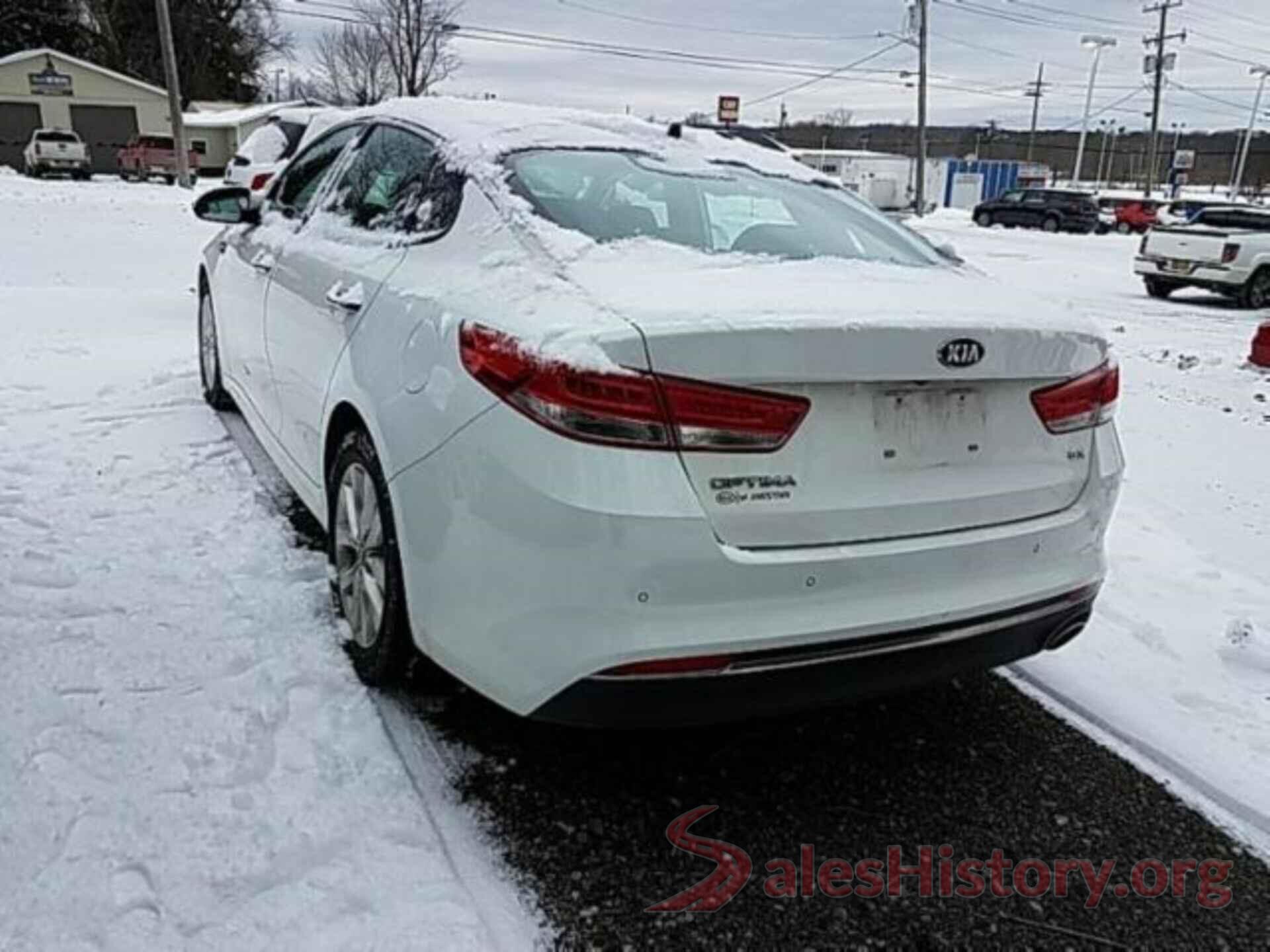 5XXGU4L37JG219960 2018 KIA OPTIMA