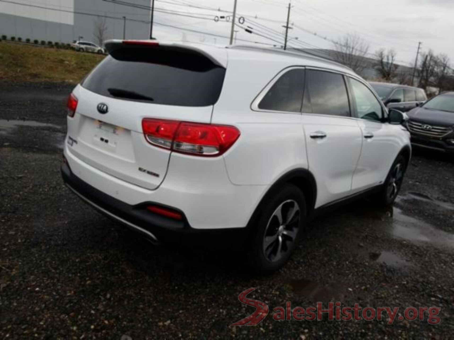 5XYPHDA12HG243904 2017 KIA SORENTO