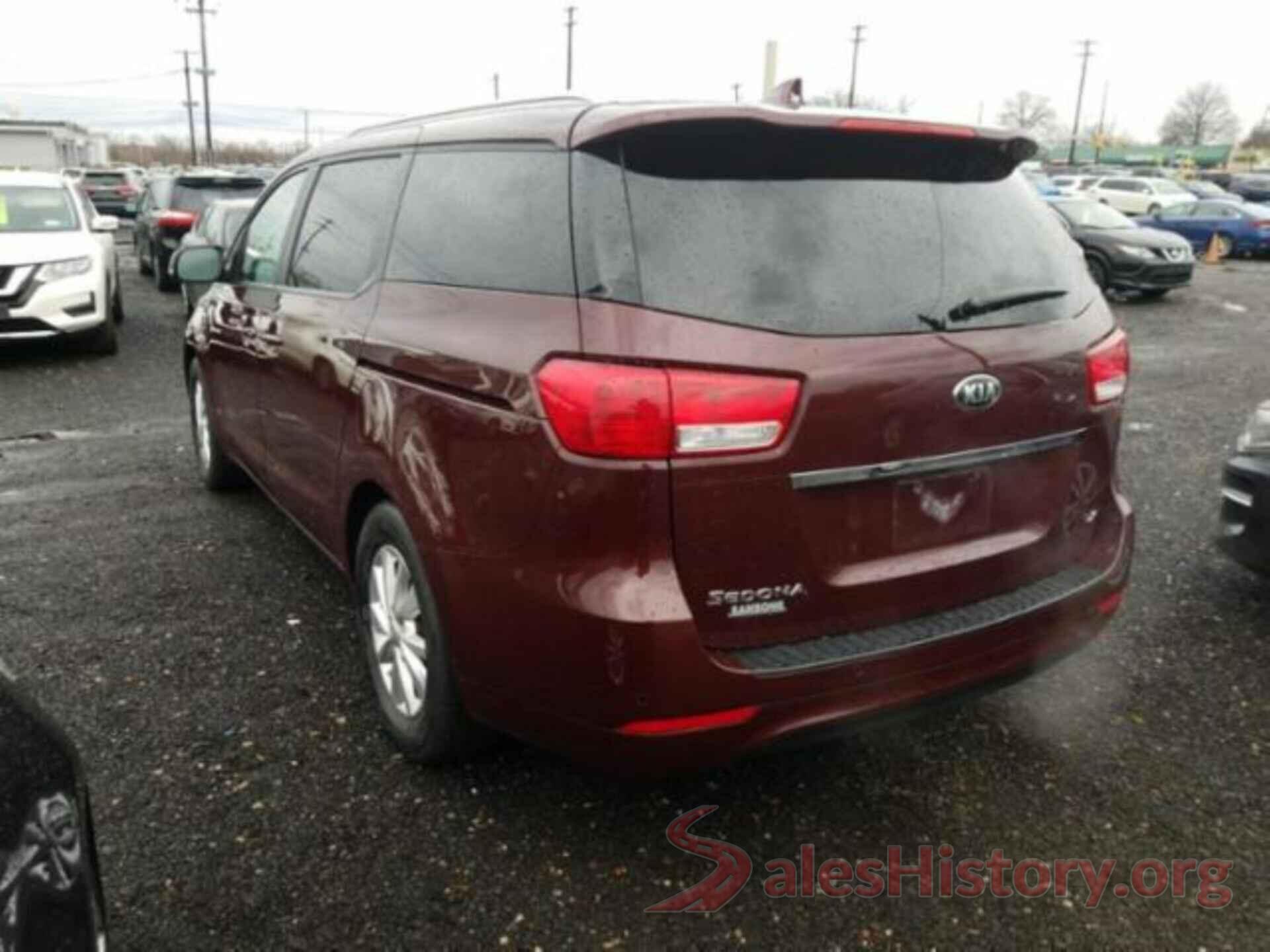 KNDMB5C15H6327029 2017 KIA SEDONA