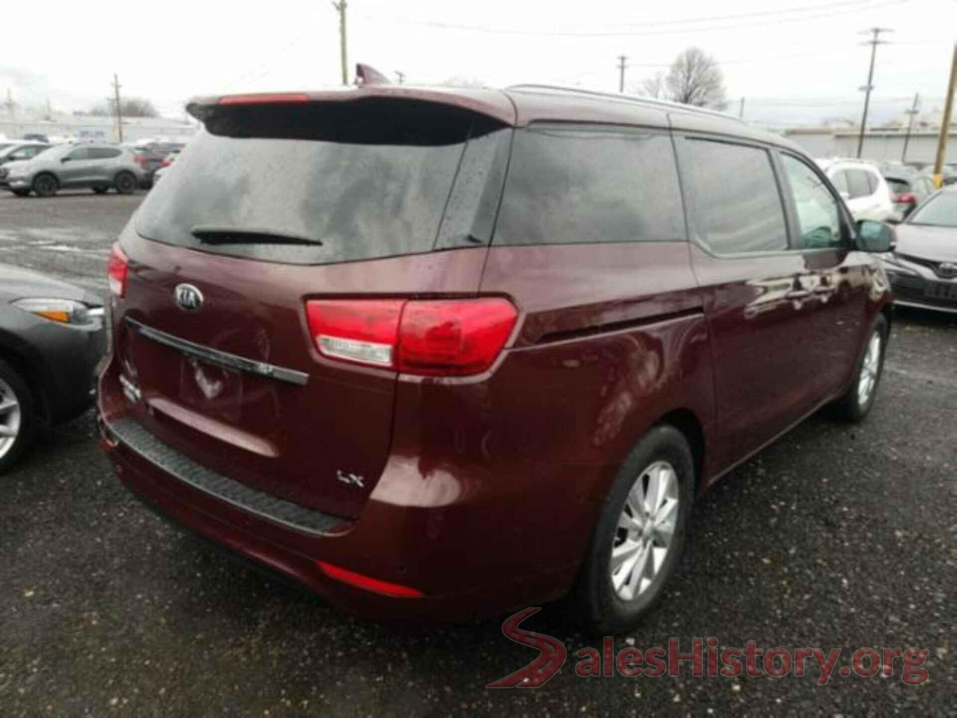 KNDMB5C15H6327029 2017 KIA SEDONA