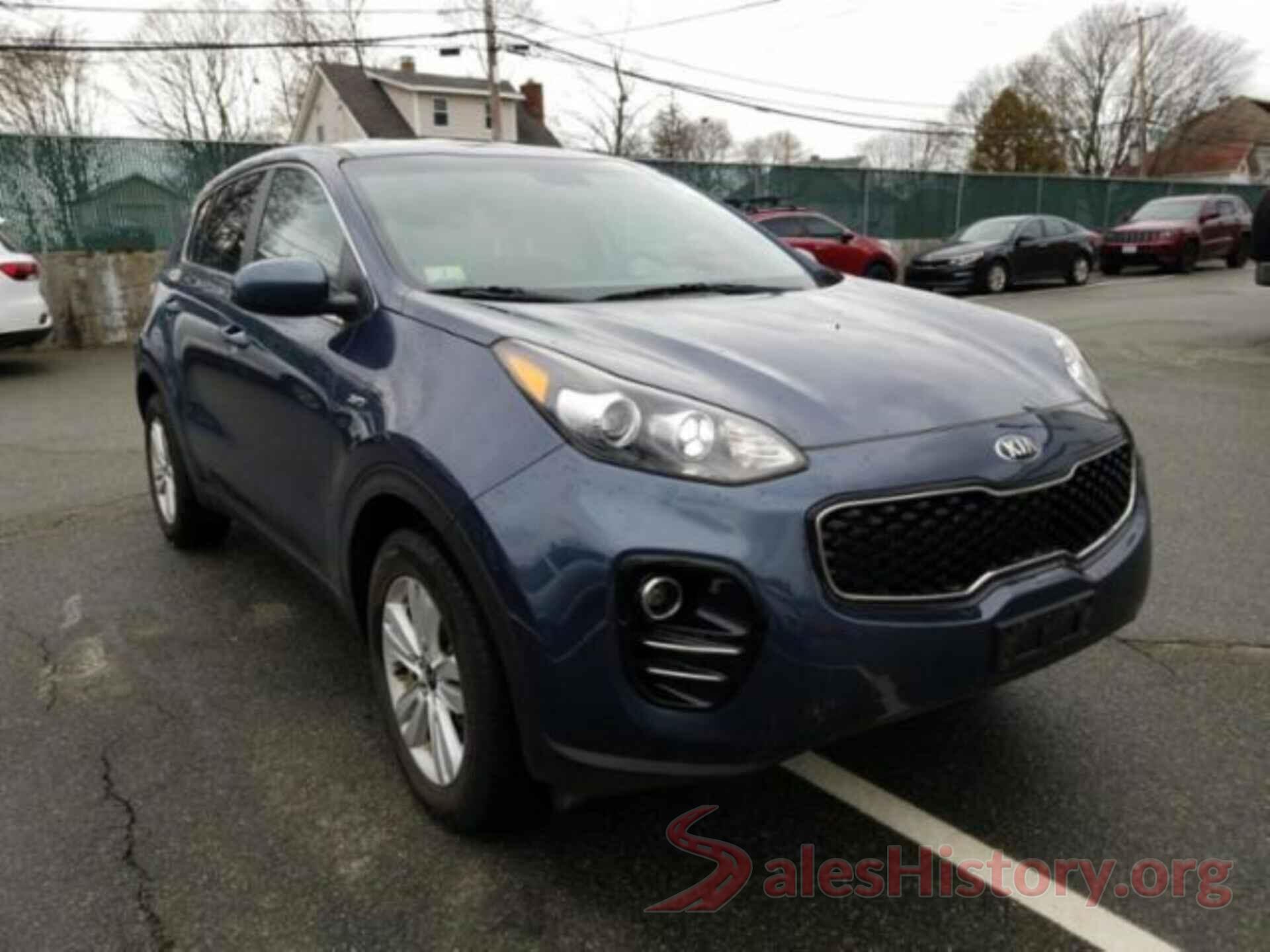 KNDPMCAC8J7396085 2018 KIA SPORTAGE